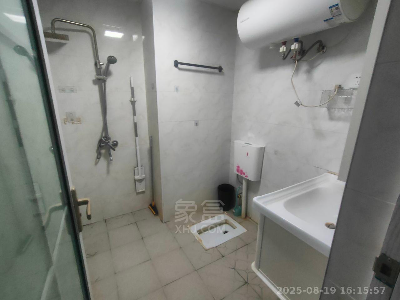 中泰财富湘江  1室1厅1卫   1100.00元/月室内图