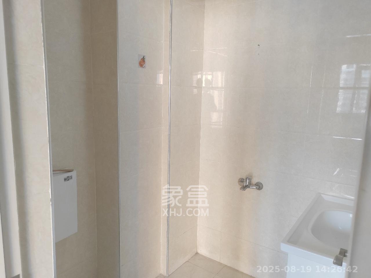 北辰三角洲B1E1区 1室1厅1卫 3500.0元/月 北辰三角洲B1E1区 1室1厅1卫 3500.0元/月室内图