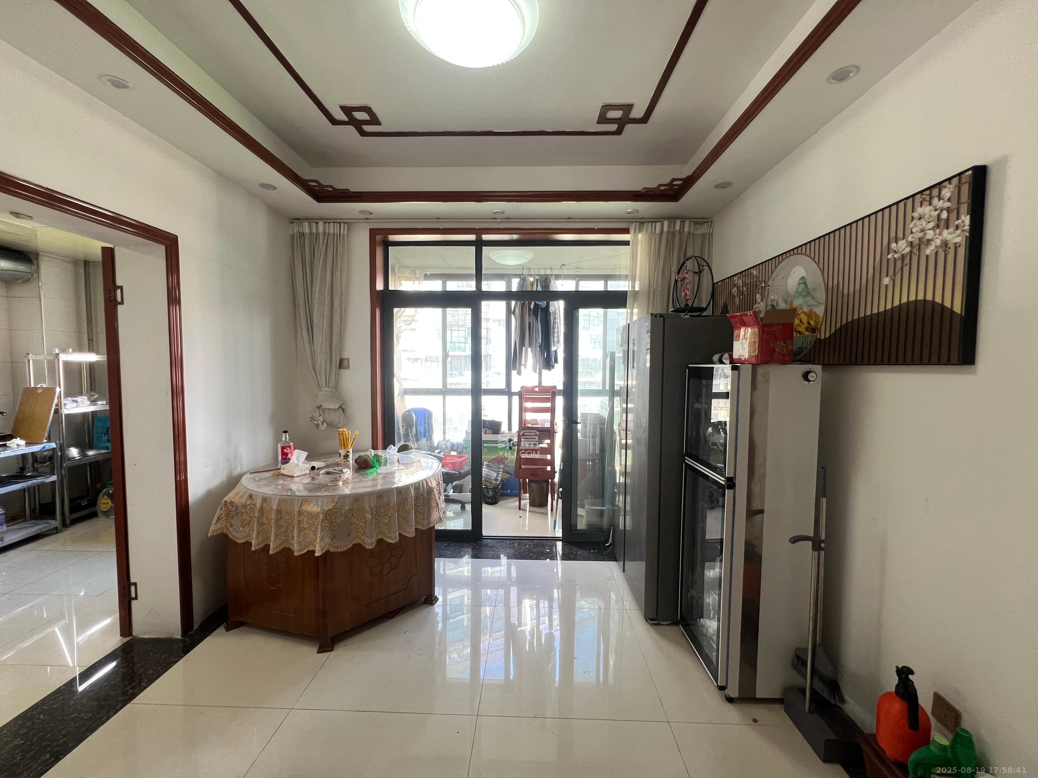 梦网景园 5室2厅2卫 5000.0元/月 梦网景园 5室2厅2卫 5000.0元/月室内图