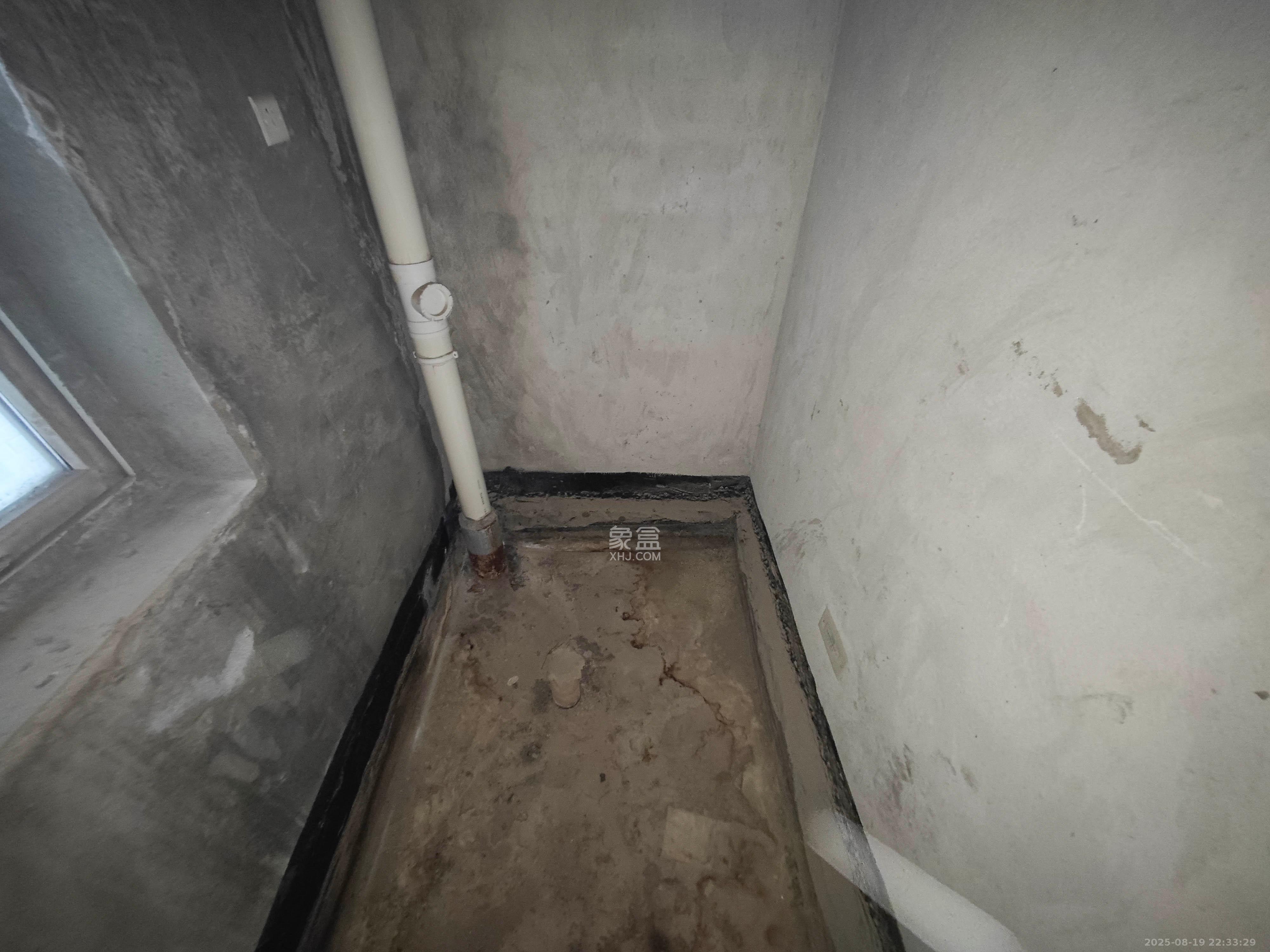 泰禹家园(彩云之翼家园一期、二期、三期) 5室2厅2卫 158.00万 泰禹家园(彩云之翼家园一期、二期、三期) 5室2厅2卫 158.00万卫生间