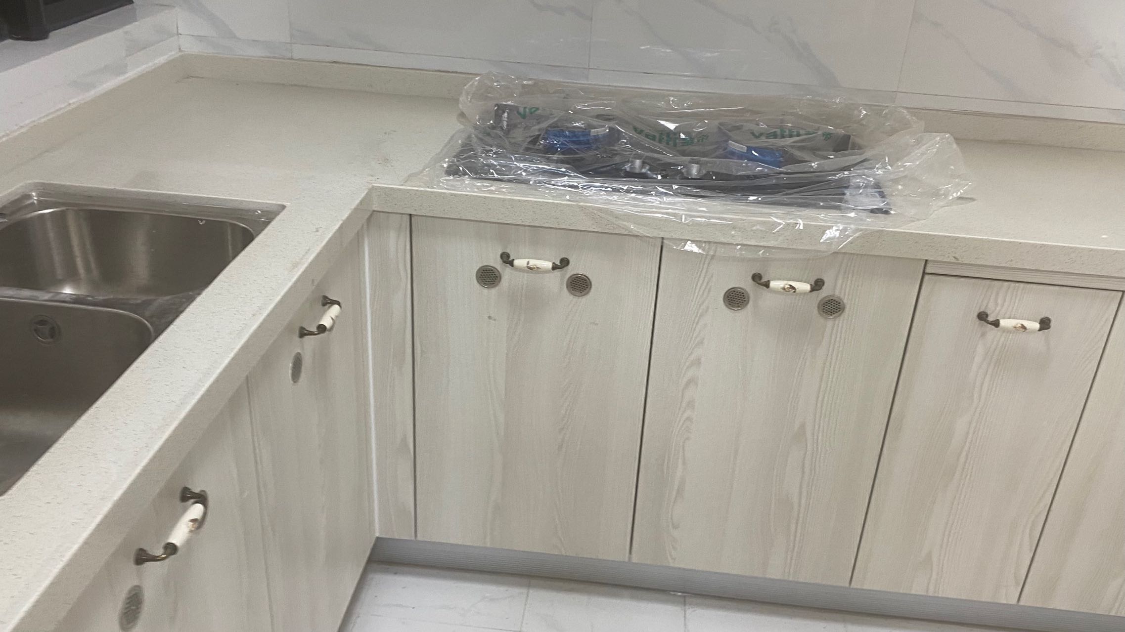 滨江世纪佳城(北区) 3室2厅2卫 2900.0元/月 滨江世纪佳城(北区) 3室2厅2卫 2900.0元/月室内图