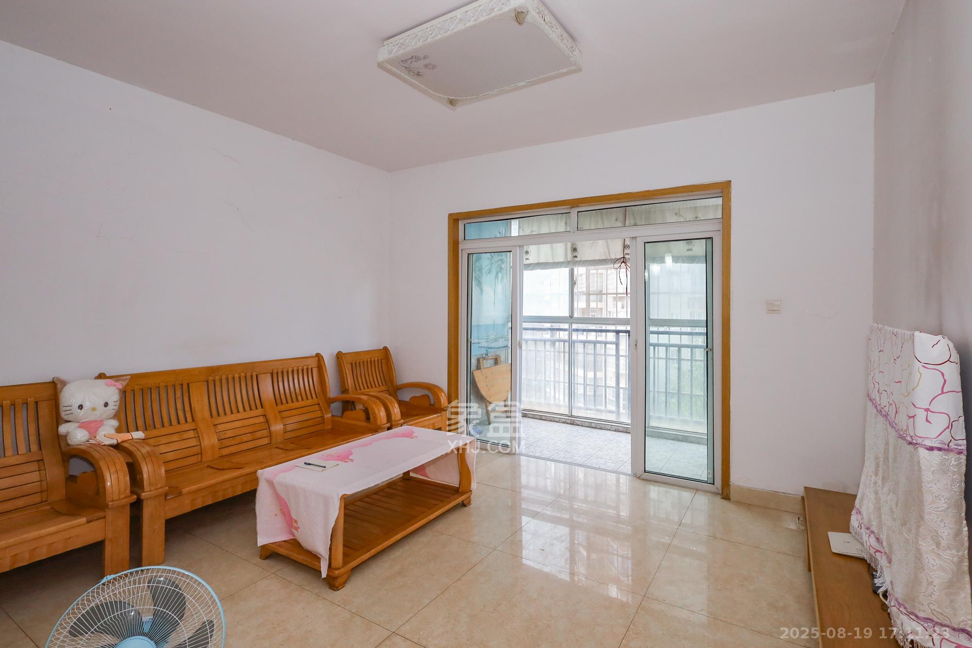 金麓西岸和苑  2室2厅1卫    60.0万 金麓西岸和苑  2室2厅1卫    60.0万