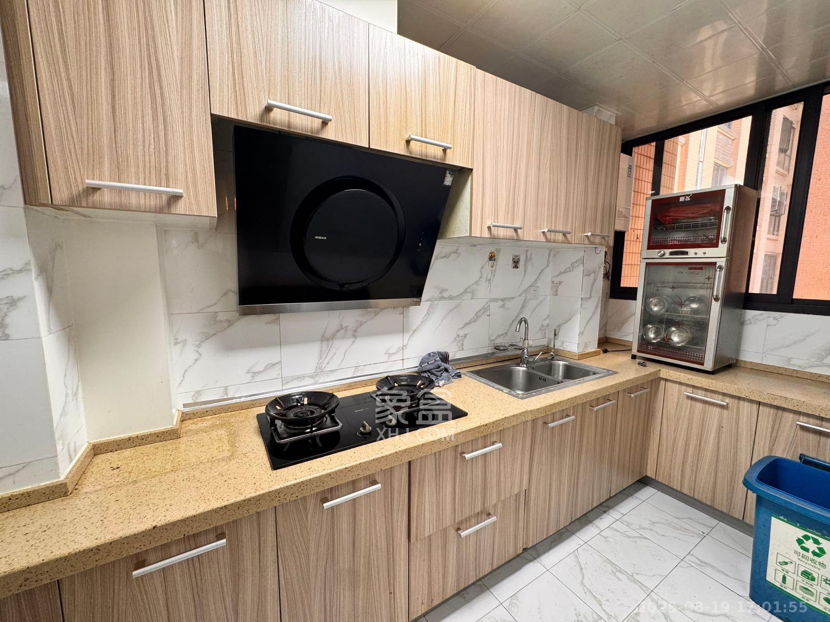 润和又一城 3室2厅1卫 1800.0元/月 润和又一城 3室2厅1卫 1800.0元/月室内图