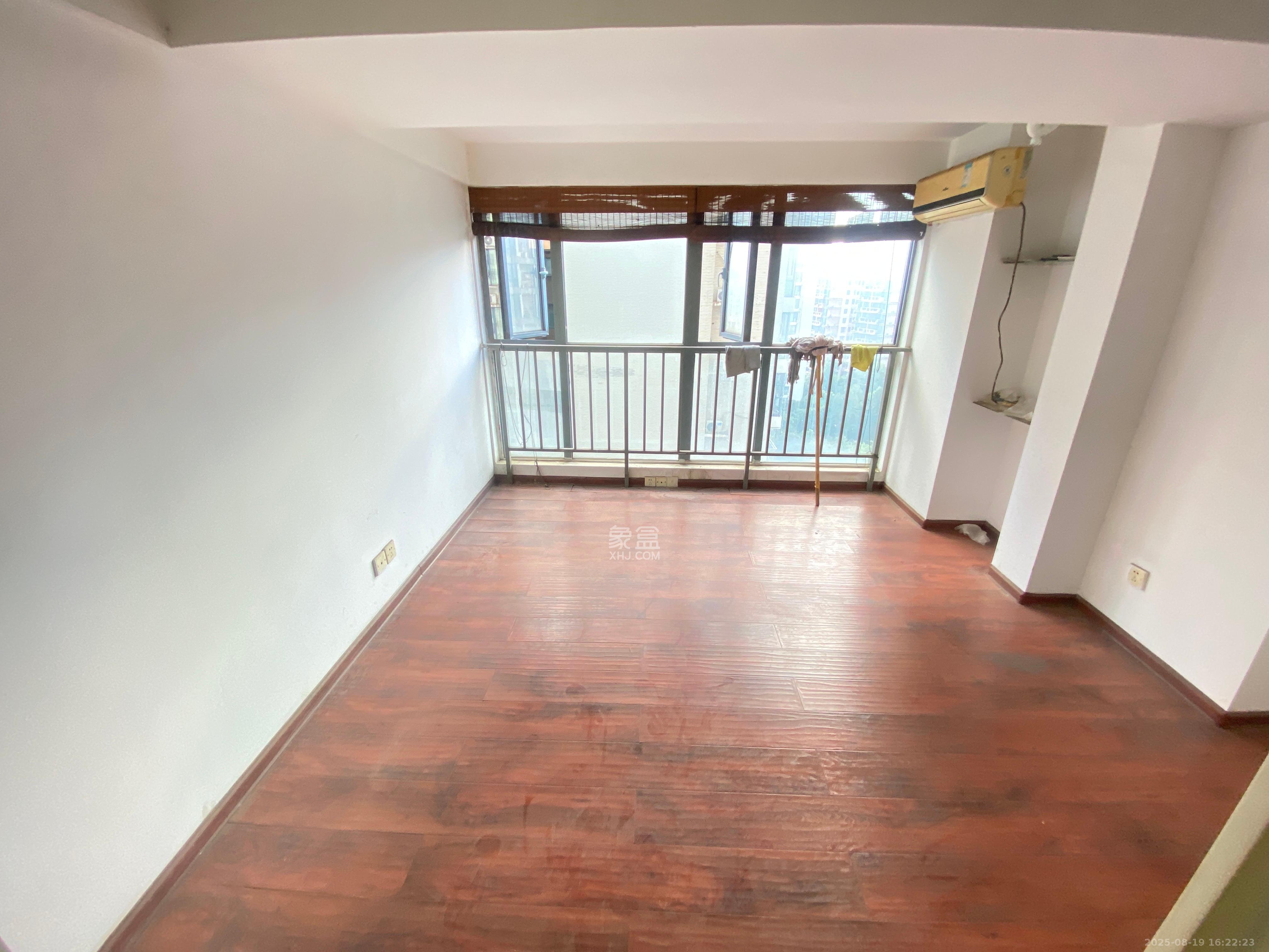 华菱蓝调国际(华菱.香墅美地)  2室2厅1卫    1500.0元/月 华菱蓝调国际(华菱.香墅美地)  2室2厅1卫    1500.0元/月室内图