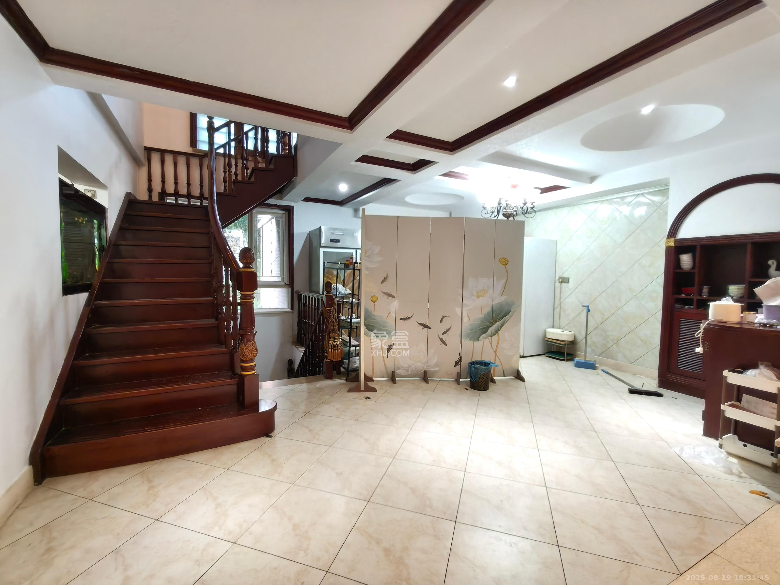 奥林匹克花园  4室2厅2卫    9000.0元/月室内图