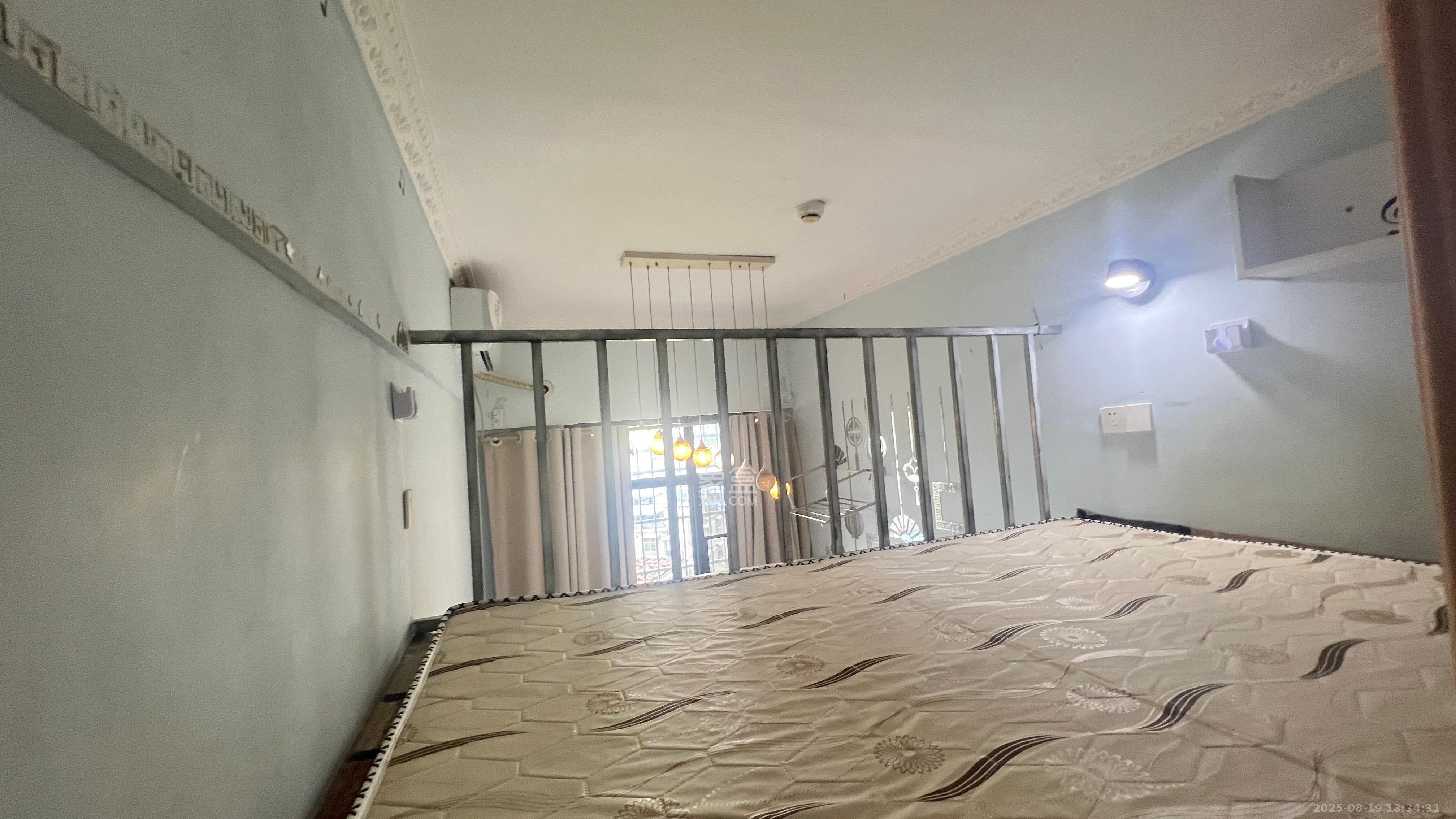 叠彩兰亭  1室1厅1卫   1300.00元/月室内图