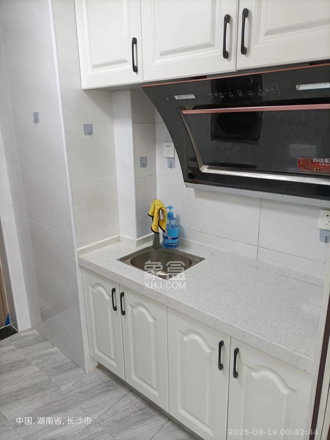 金地铂悦 1室0厅0卫 1100.0元/月 金地铂悦 1室0厅0卫 1100.0元/月室内图