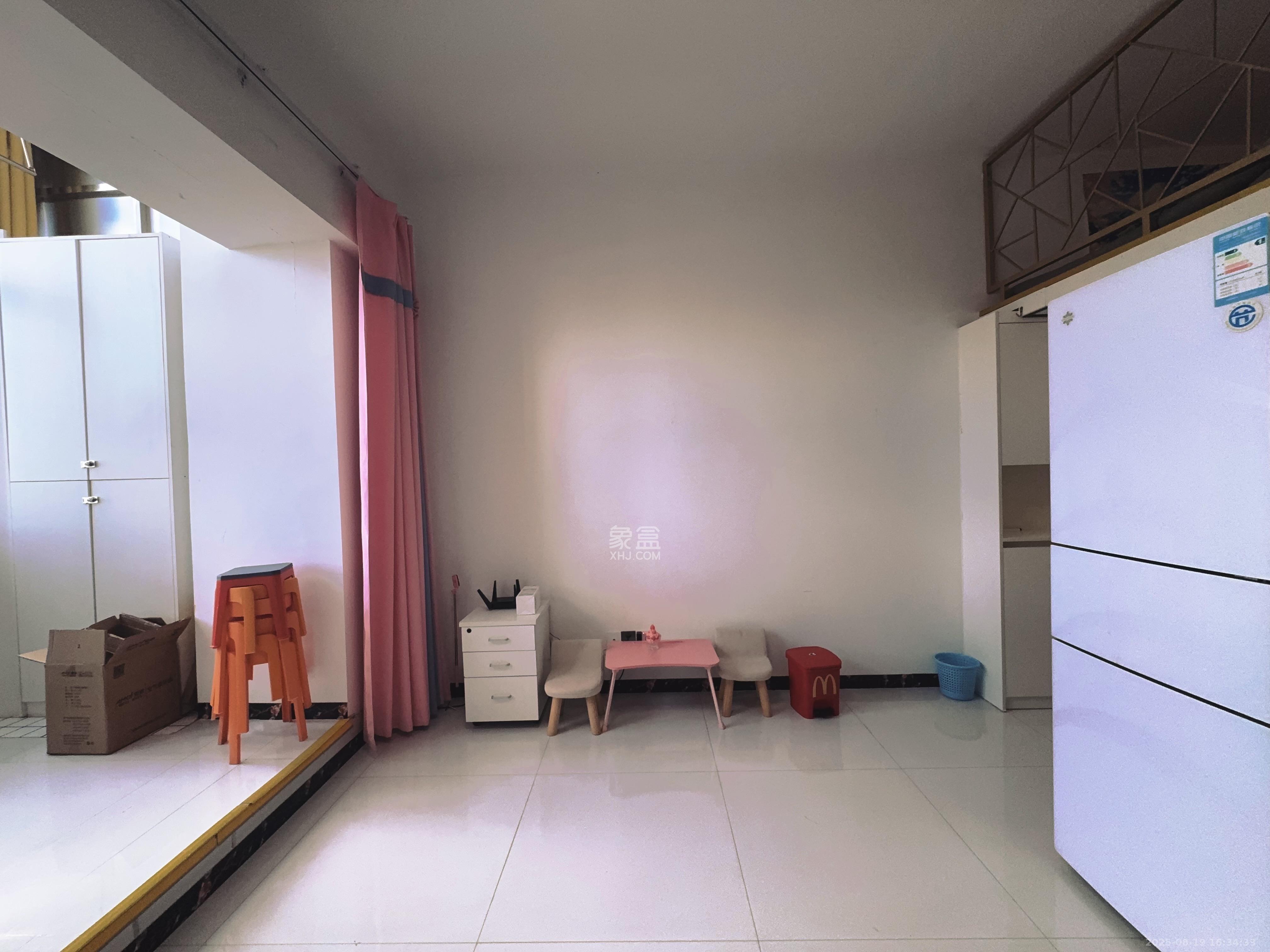 江南华府  1室0厅0卫   1800.00元/月室内图