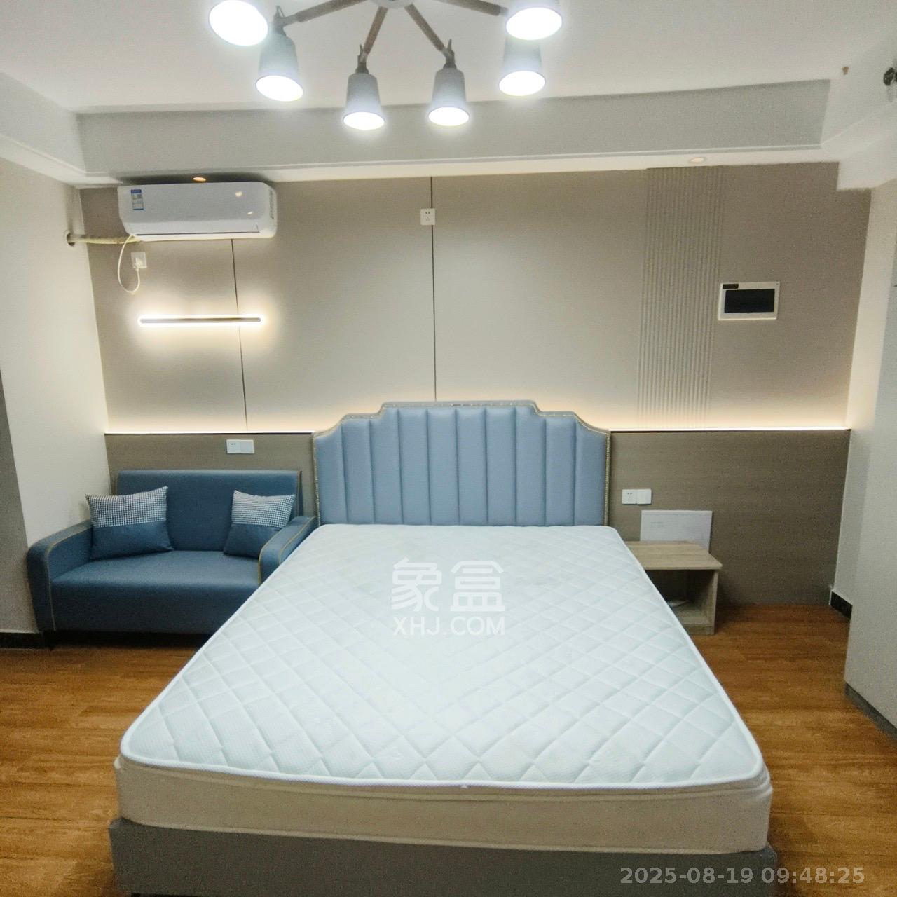 五峰国际  1室1厅1卫    1500.0元/月室内图