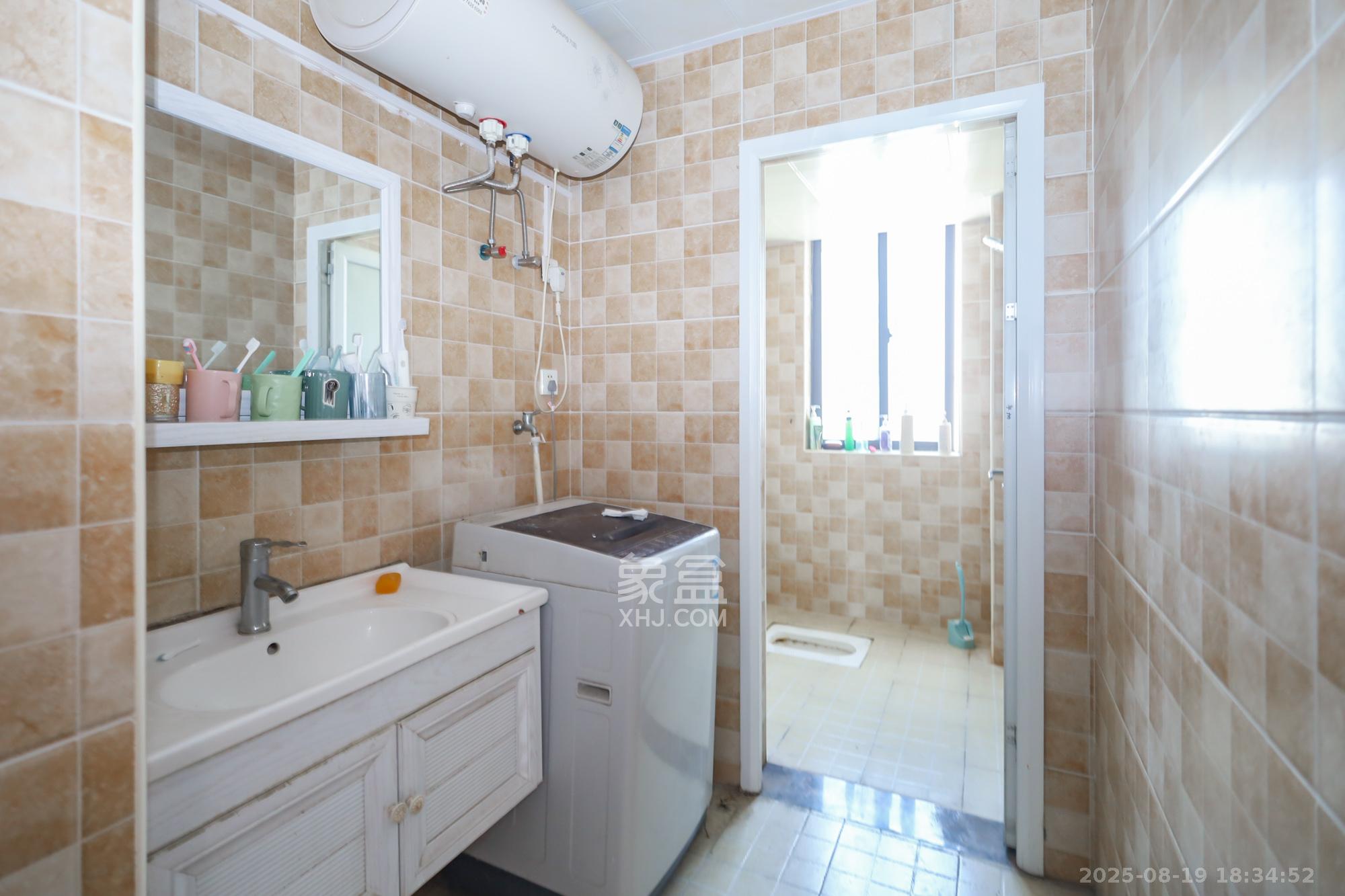 世茂外滩里（世茂铂翠湾三期）  4室2厅2卫    245.0万其他