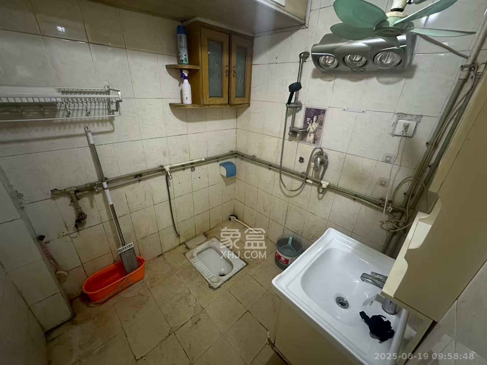 德政园  3室1厅1卫    1900.0元/月 德政园  3室1厅1卫    1900.0元/月