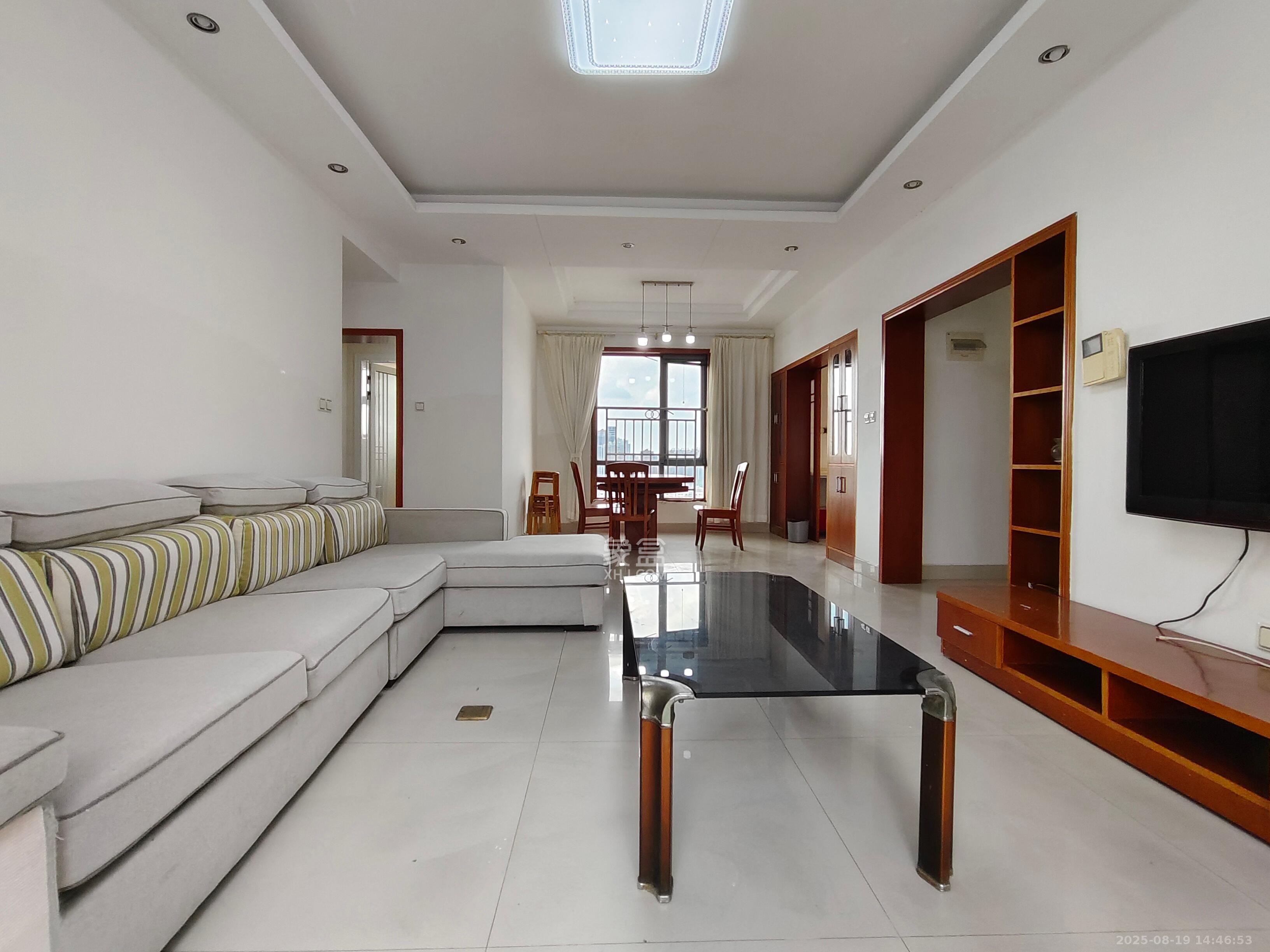 银港水晶城 3室2厅2卫 2800.0元/月 银港水晶城 3室2厅2卫 2800.0元/月户型图