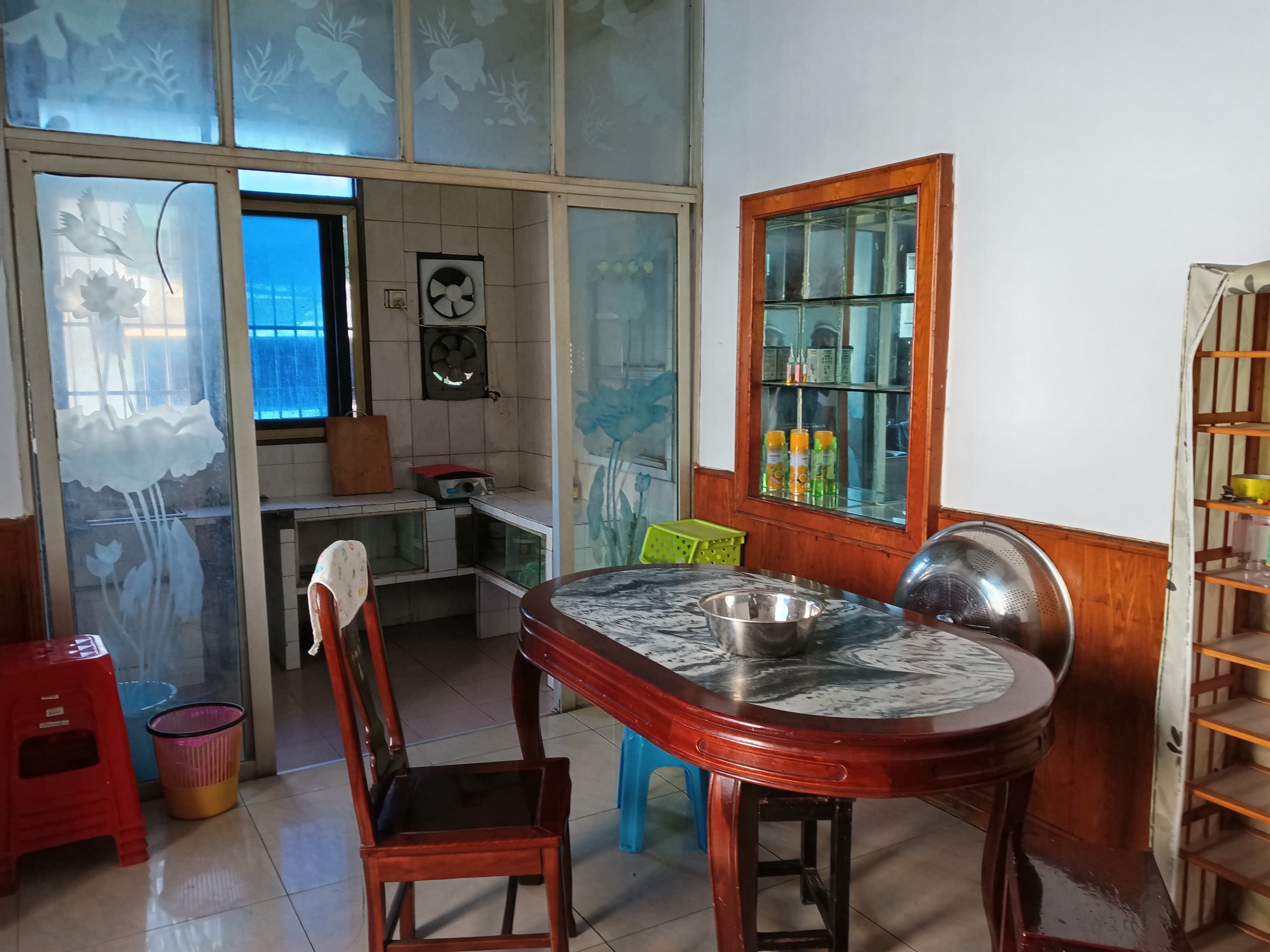 西湖一村 2室1厅1卫 1000.0元/月 西湖一村 2室1厅1卫 1000.0元/月室内图