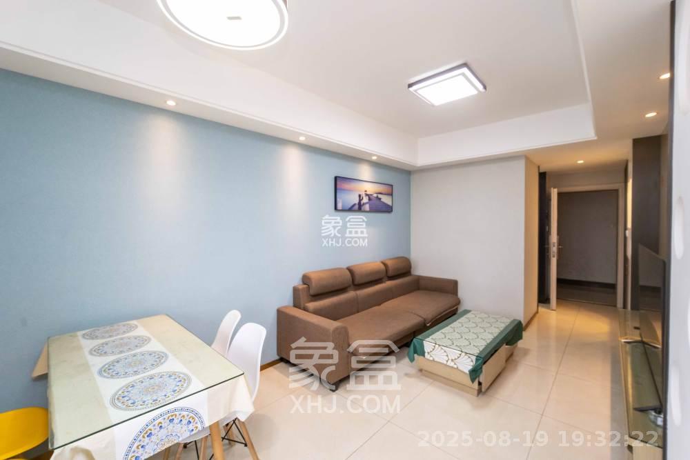 锦湘国际星城三期(锦绣苑) 2室1厅1卫 2300.0元/月 锦湘国际星城三期(锦绣苑) 2室1厅1卫 2300.0元/月室内图