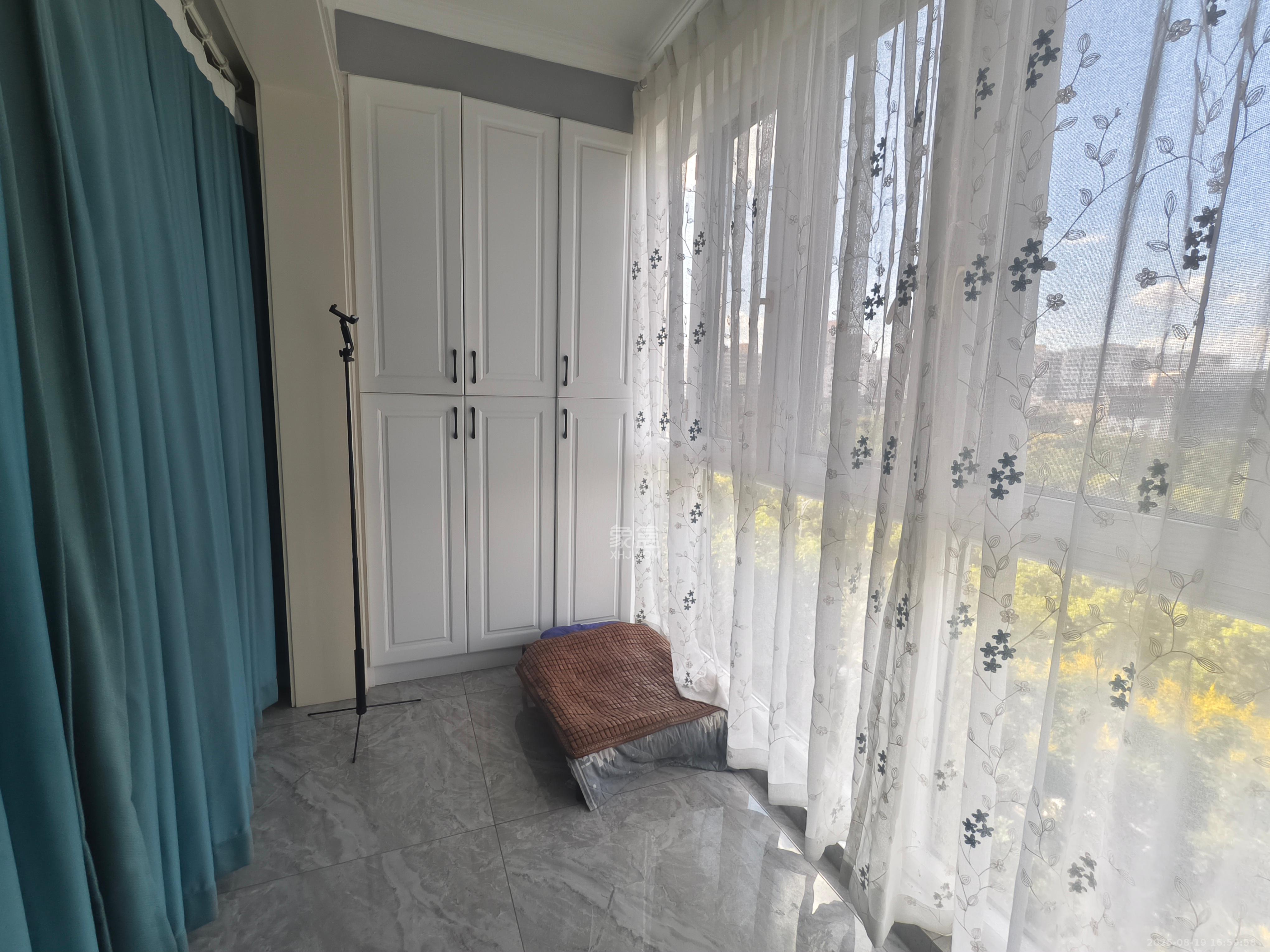 荣升家园(湘江熙岸) 3室2厅2卫 3000.0元/月 荣升家园(湘江熙岸) 3室2厅2卫 3000.0元/月室内图