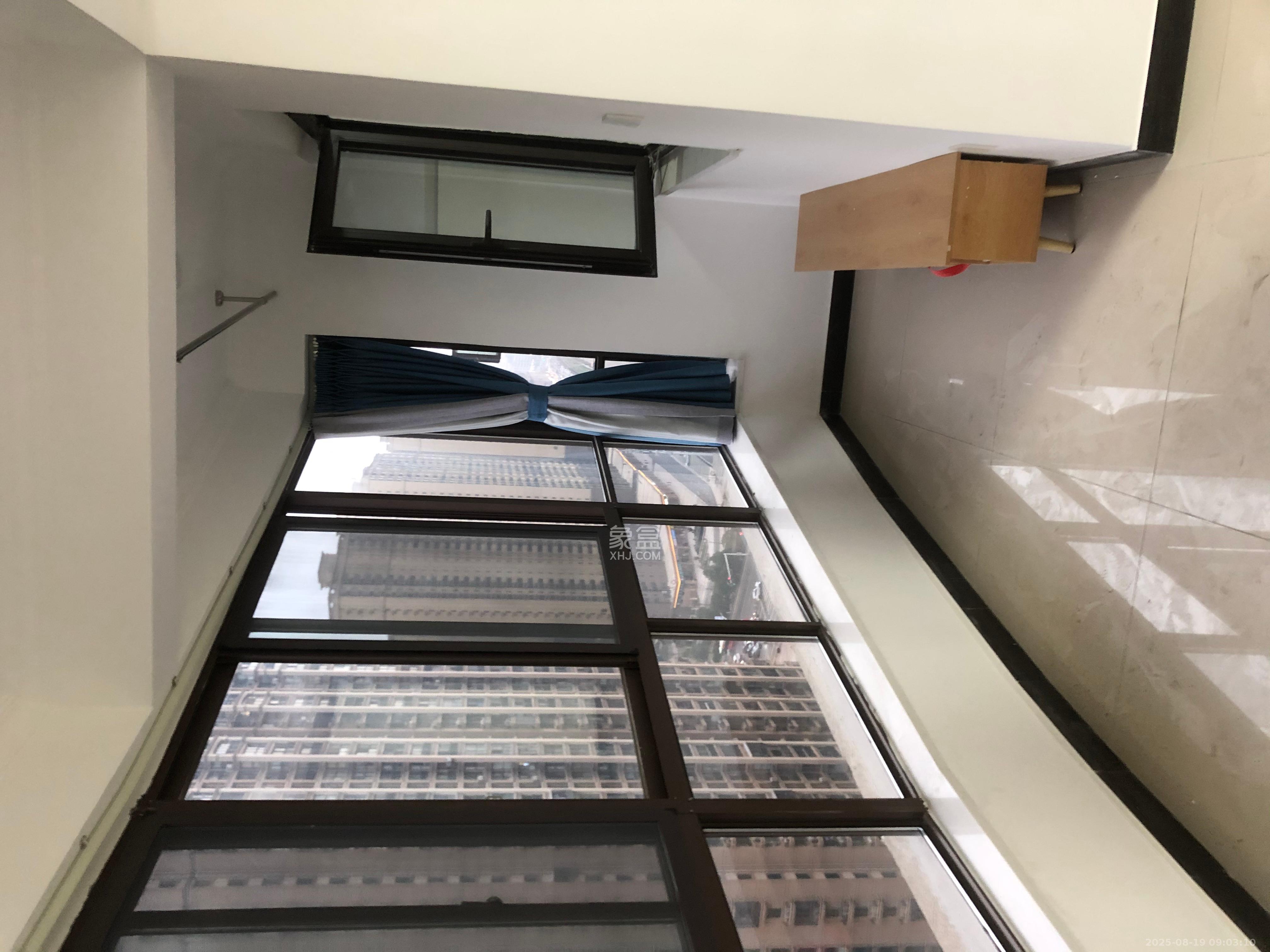 融创融公馆(融创臻苑)  3室2厅1卫    1800.0元/月 融创融公馆(融创臻苑)  3室2厅1卫    1800.0元/月室内图