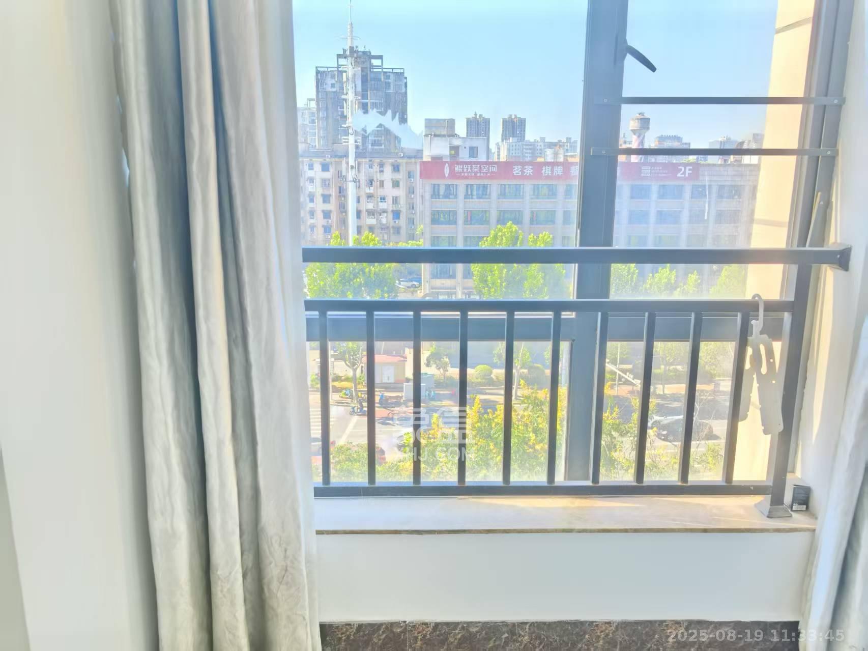 中建木莲工社  2室1厅1卫    1900.0元/月室内图