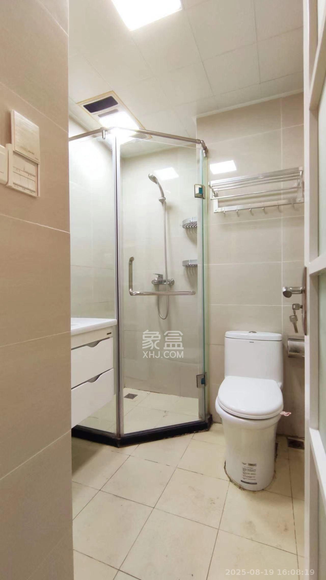 梅溪鑫苑名家  1室1厅1卫   1550.00元/月室内图