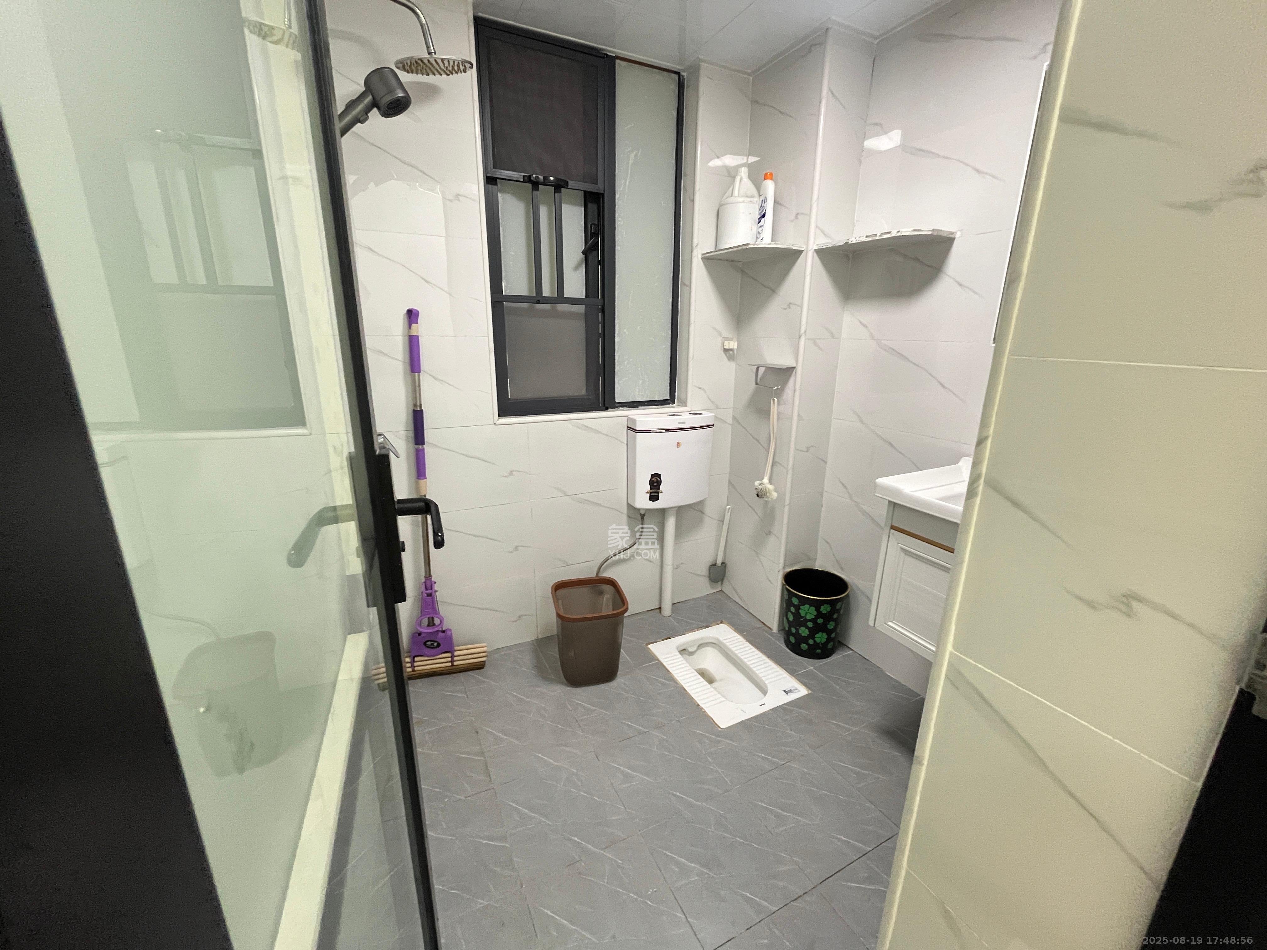 澳海谷山府 4室2厅3卫 2800.0元/月 澳海谷山府 4室2厅3卫 2800.0元/月室内图