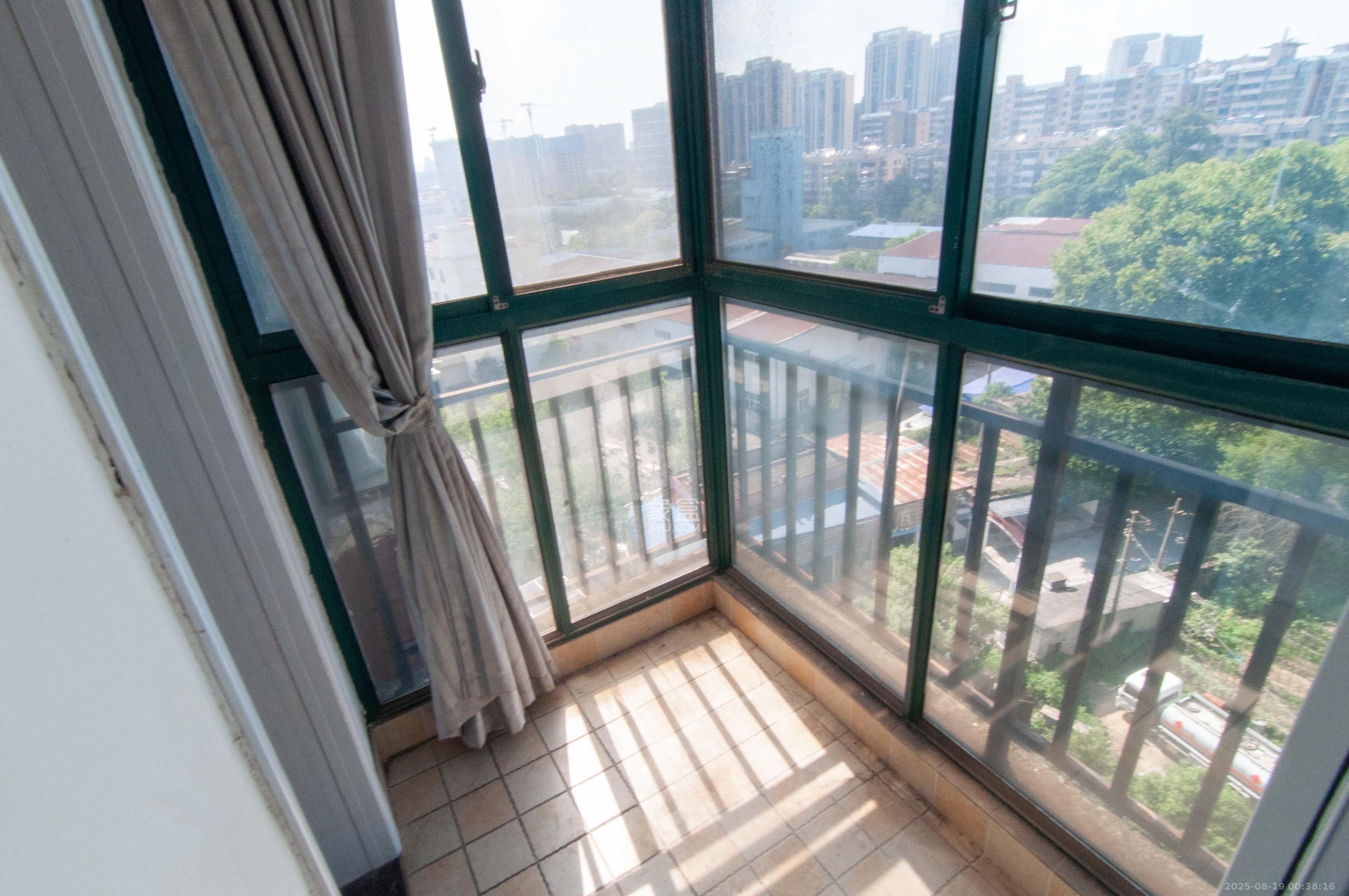 麓景裕园  4室2厅2卫    110.0万 麓景裕园  4室2厅2卫    110.0万其他