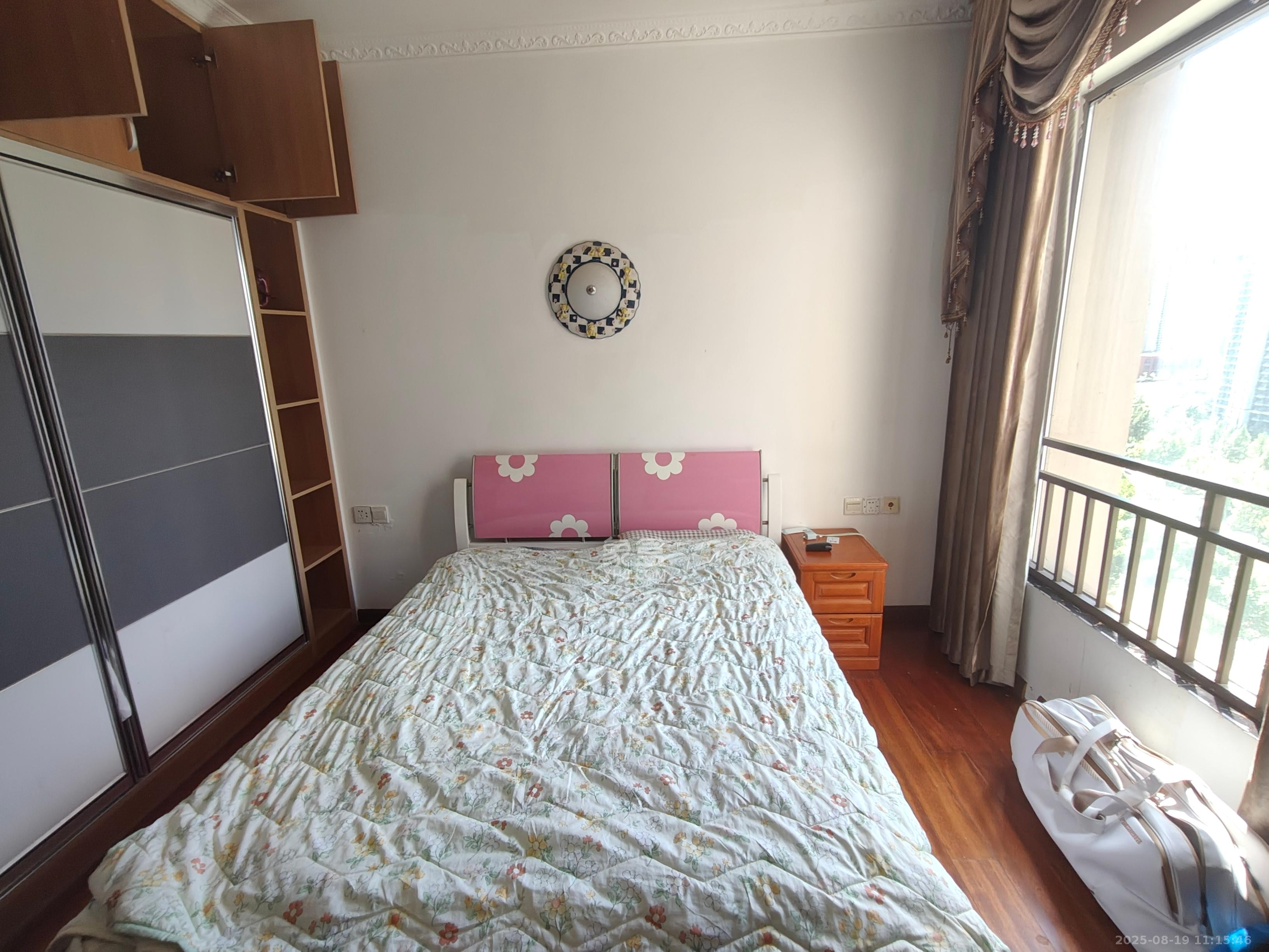 旭辉御府  3室2厅1卫   2500.00元/月室内图