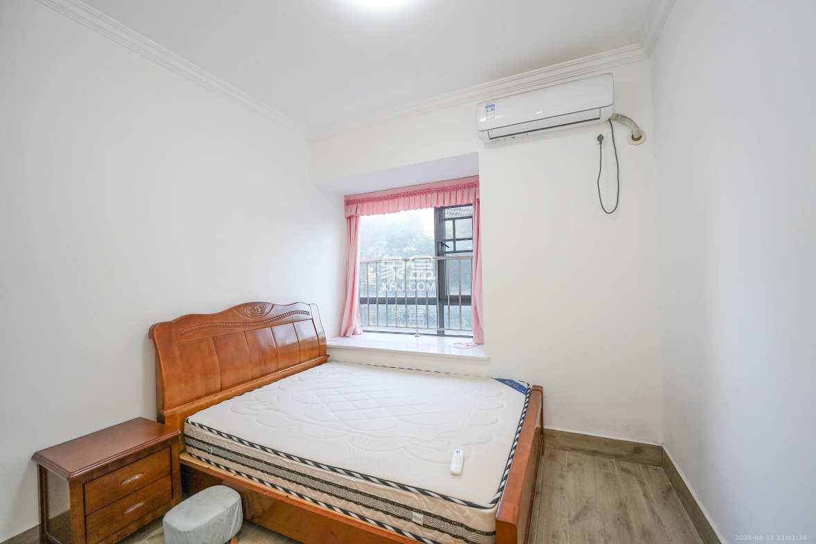 和美星城  2室2厅1卫    68.0万 和美星城  2室2厅1卫    68.0万卧室