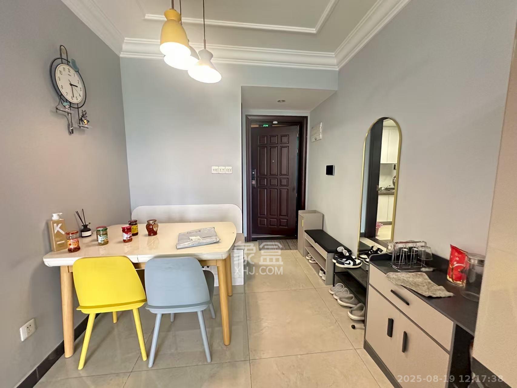 恒大雅苑 2室1厅1卫 2500.0元/月 恒大雅苑 2室1厅1卫 2500.0元/月室内图