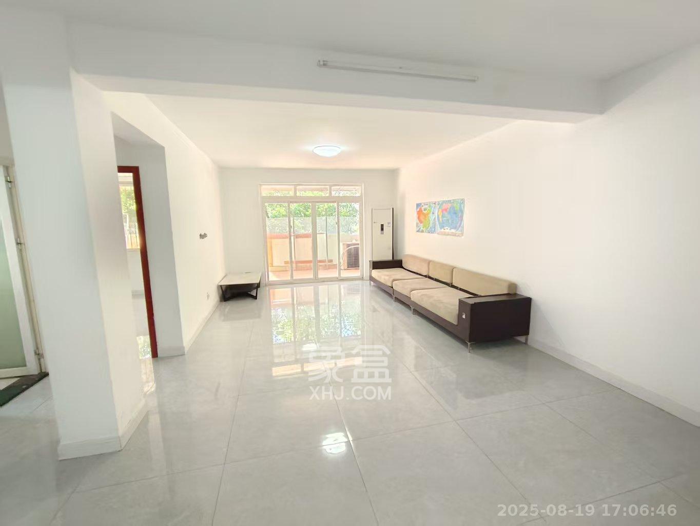 德政园 3室2厅2卫 2400.0元/月 德政园 3室2厅2卫 2400.0元/月室内图