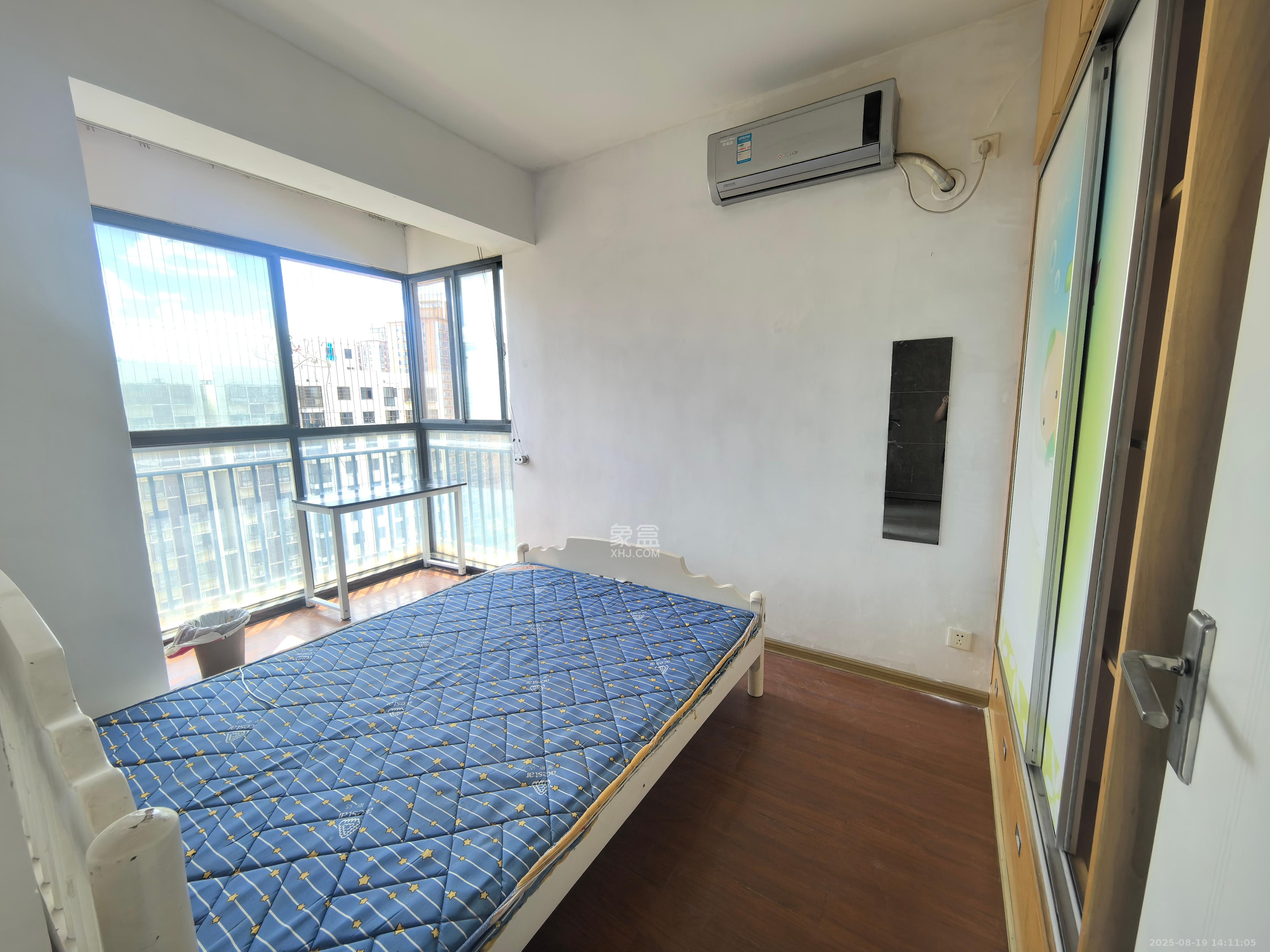 童话里 3室2厅1卫 1900.0元/月 童话里 3室2厅1卫 1900.0元/月室内图