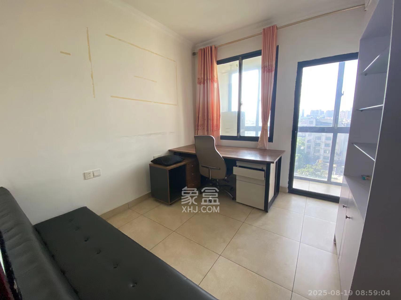 百纳广场(百纳公寓) 2室1厅1卫 2200.0元/月 百纳广场(百纳公寓) 2室1厅1卫 2200.0元/月室内图