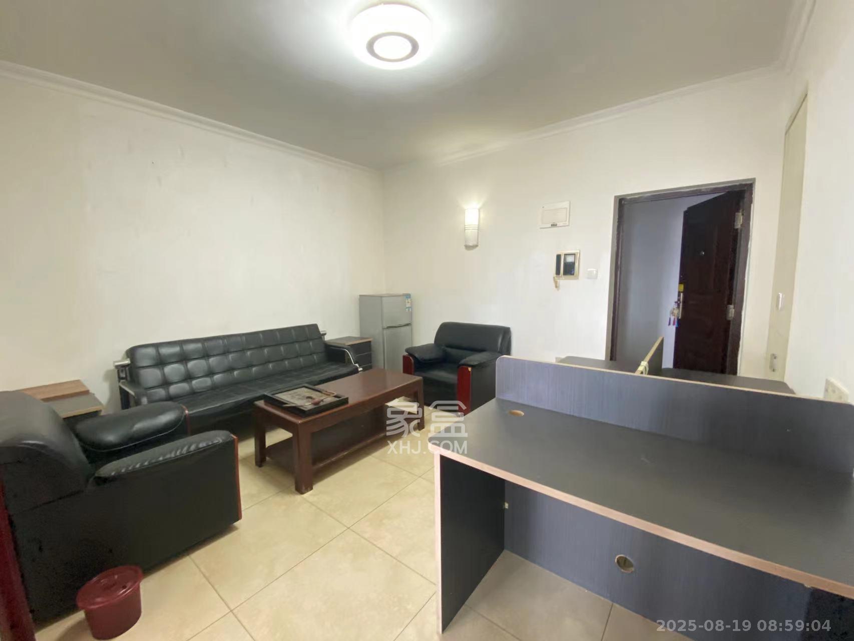 百纳广场(百纳公寓) 2室1厅1卫 2200.0元/月 百纳广场(百纳公寓) 2室1厅1卫 2200.0元/月室内图