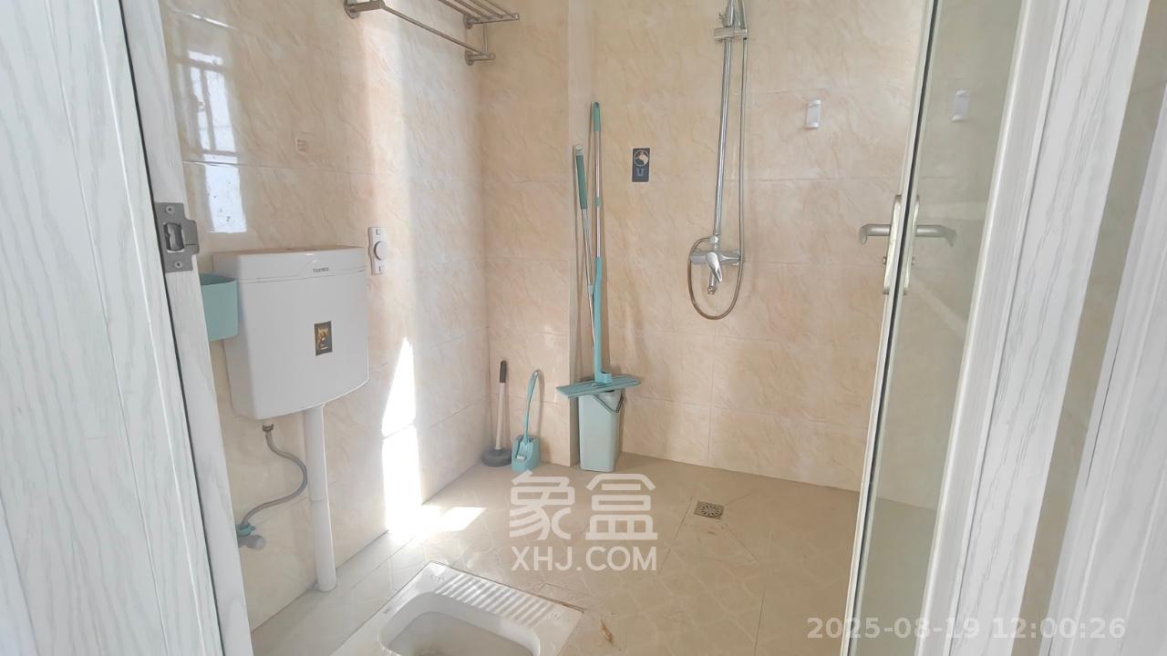 今时艺苑  4室2厅1卫   2000.00元/月室内图
