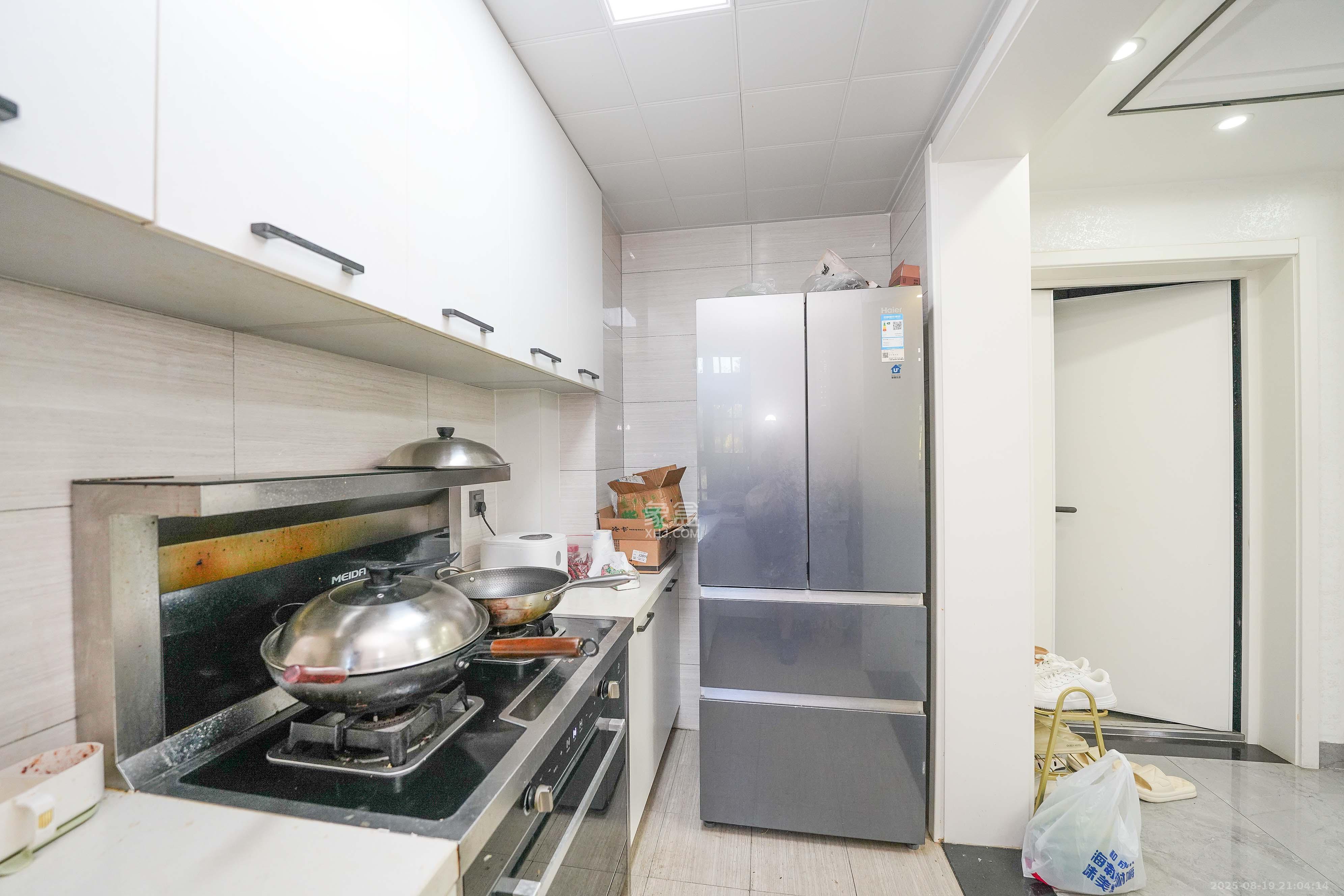 金谷豪庭 2室2厅1卫 52.8万 金谷豪庭 2室2厅1卫 52.8万厨房