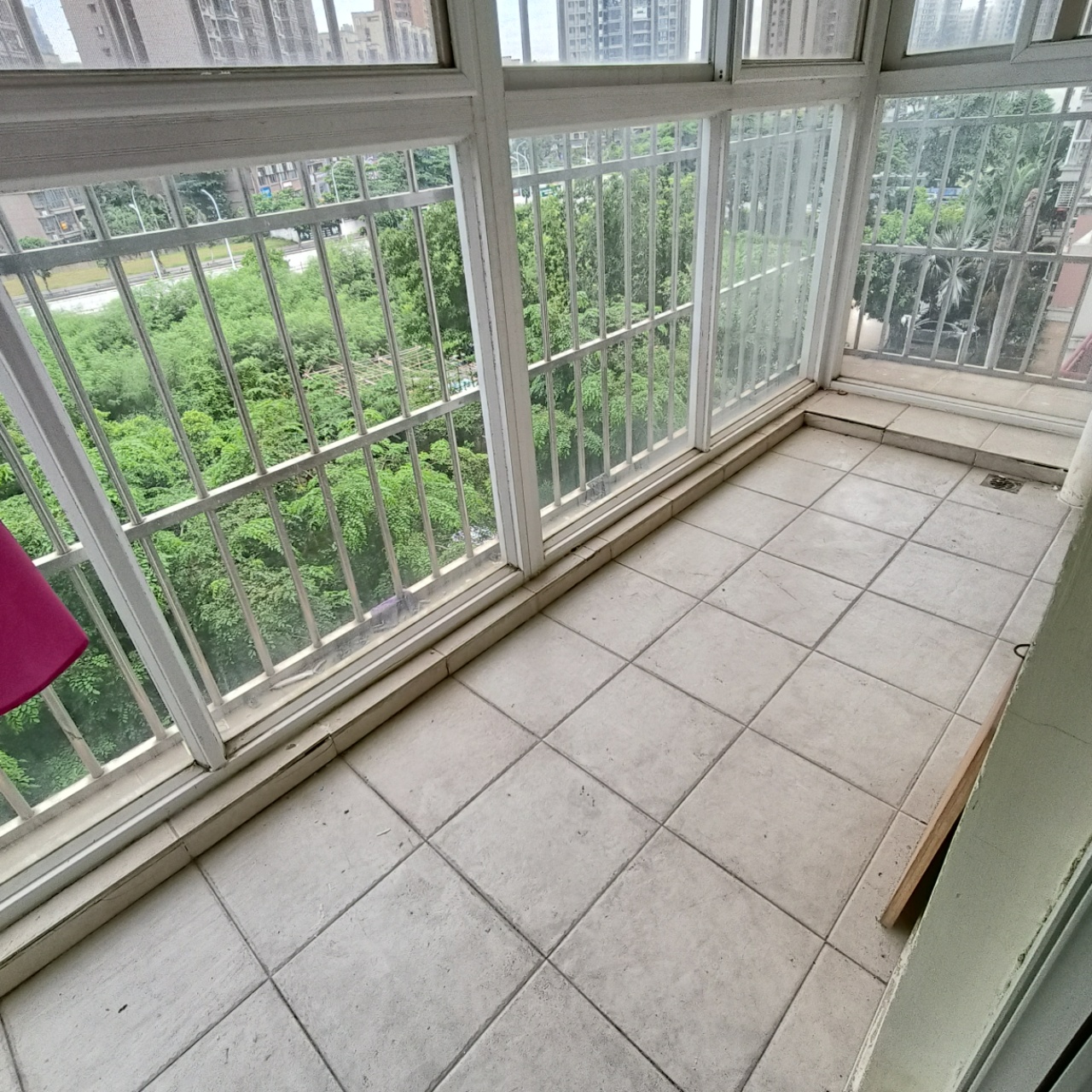 滨江温泉花园 3室2厅2卫 148.0万 滨江温泉花园 3室2厅2卫 148.0万室内图