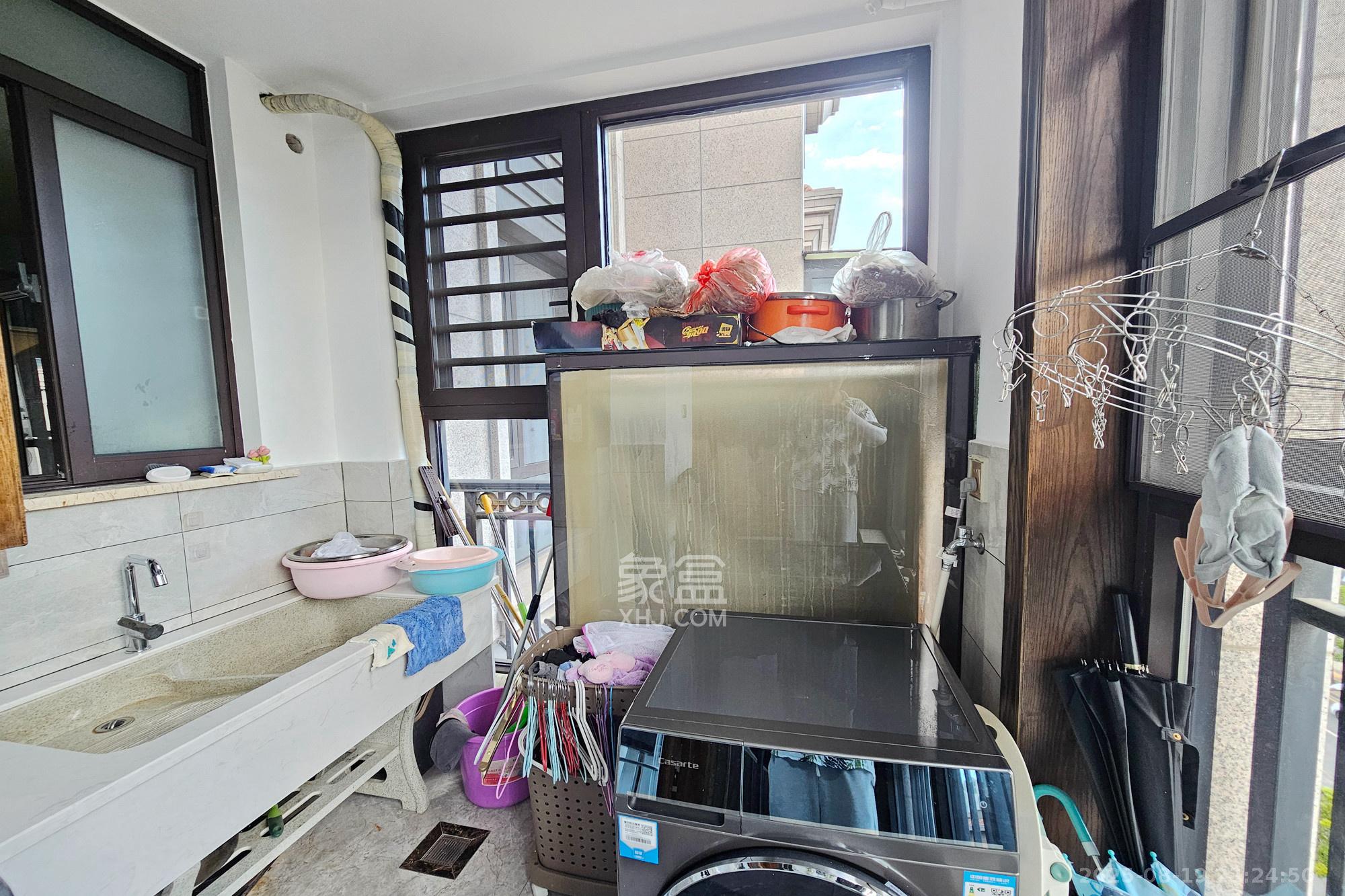 明昇壹城（明昇时代广场）一期  4室2厅2卫    358.0万其他