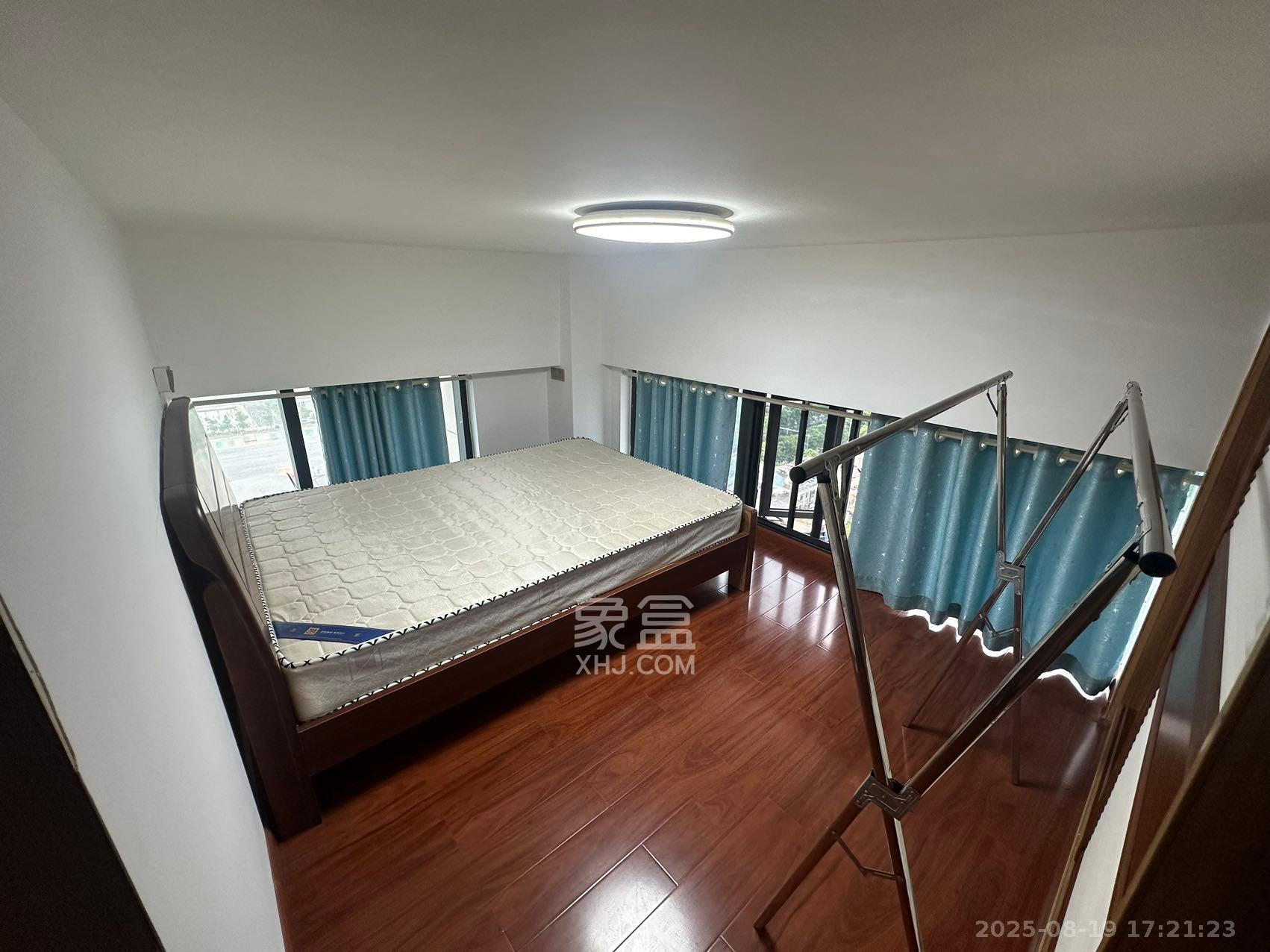 开利星空城市公馆  4室1厅1卫    1600.0元/月室内图