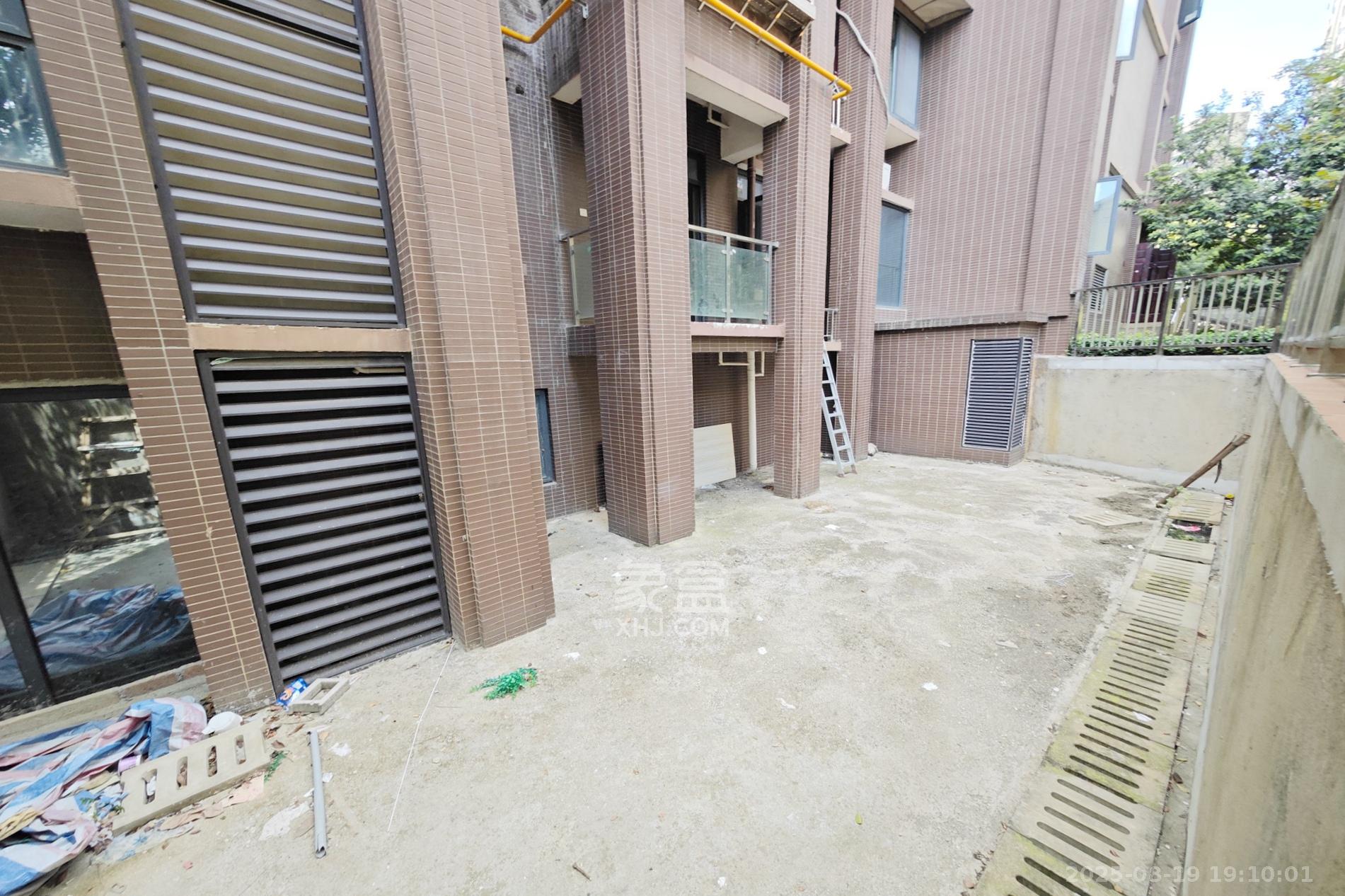 新城新世界四期柏樾  4室2厅2卫    149.0万 新城新世界四期柏樾  4室2厅2卫    149.0万其他