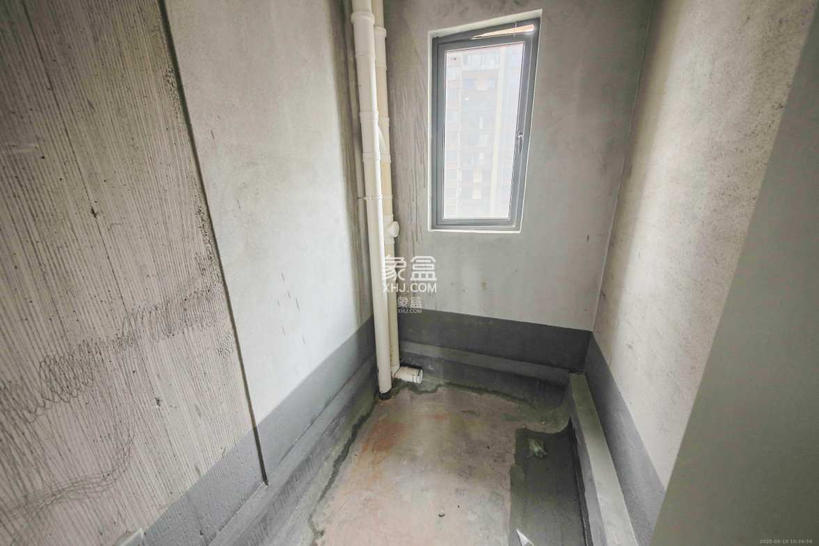 中建钰和城 4室2厅2卫 2000.0元/月 中建钰和城 4室2厅2卫 2000.0元/月室内图