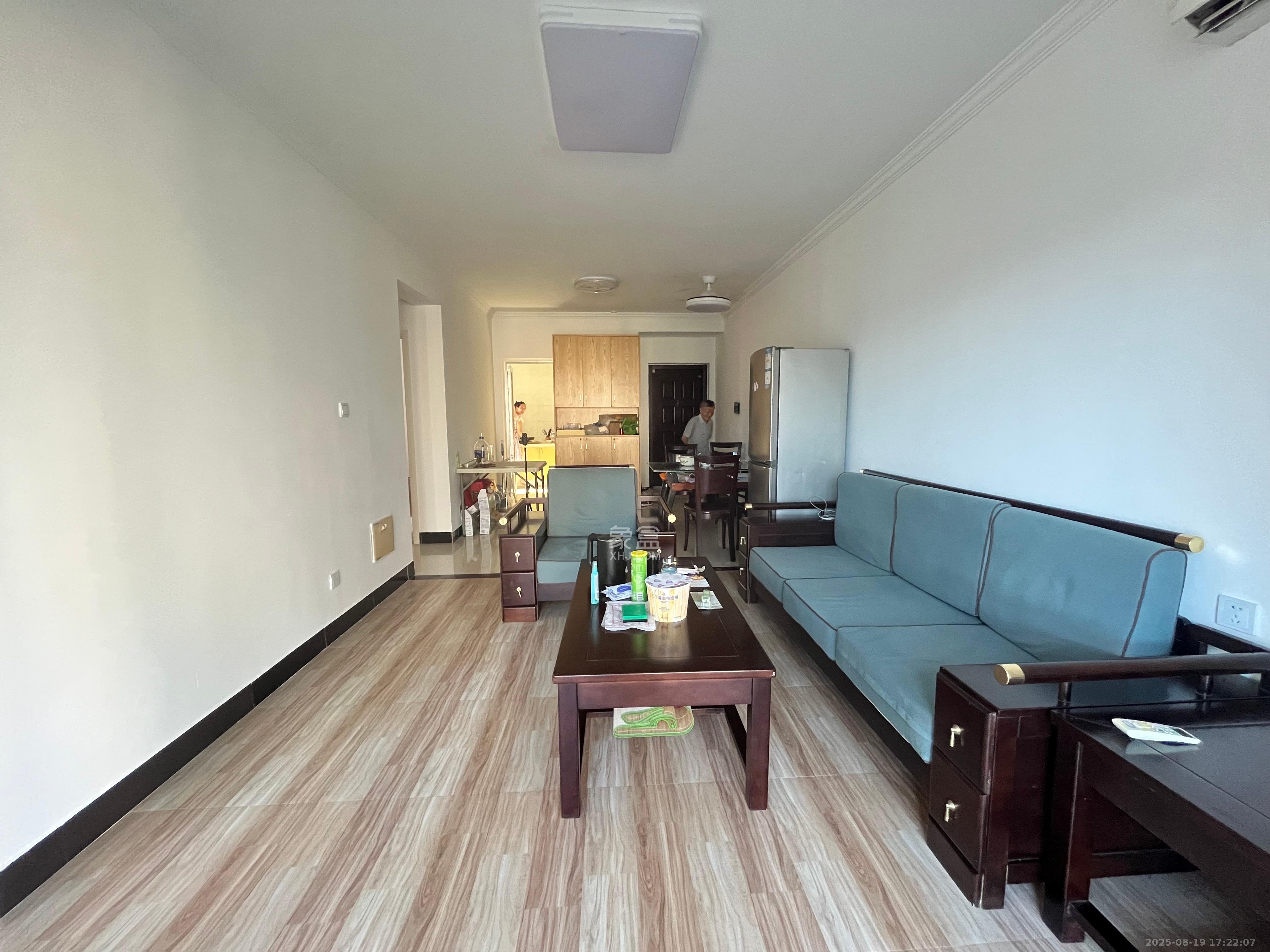 和泓梅溪四季 4室2厅1卫 2200.0元/月 和泓梅溪四季 4室2厅1卫 2200.0元/月室内图