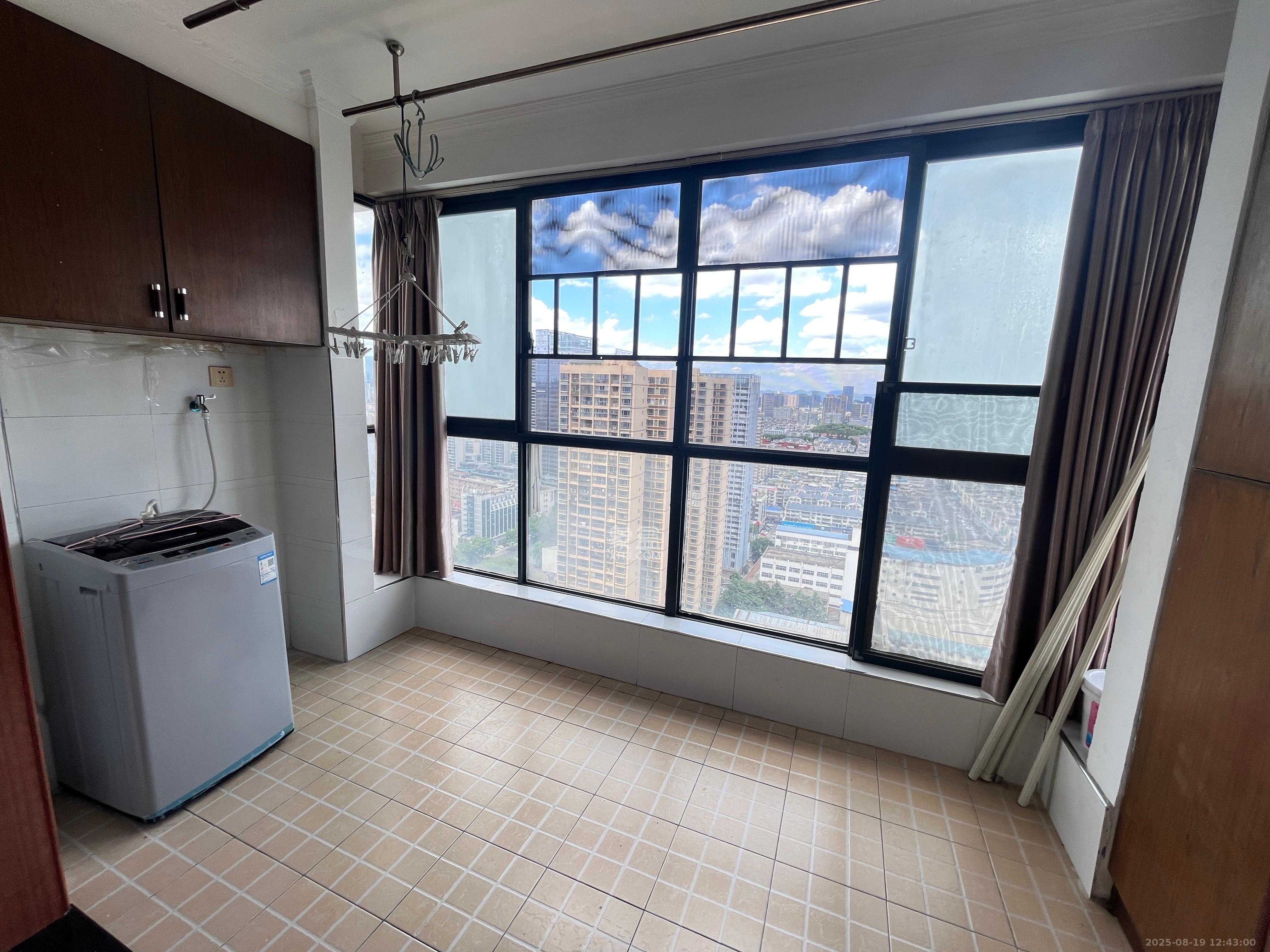 东玺门 2室2厅1卫 2500.0元/月 东玺门 2室2厅1卫 2500.0元/月室内图