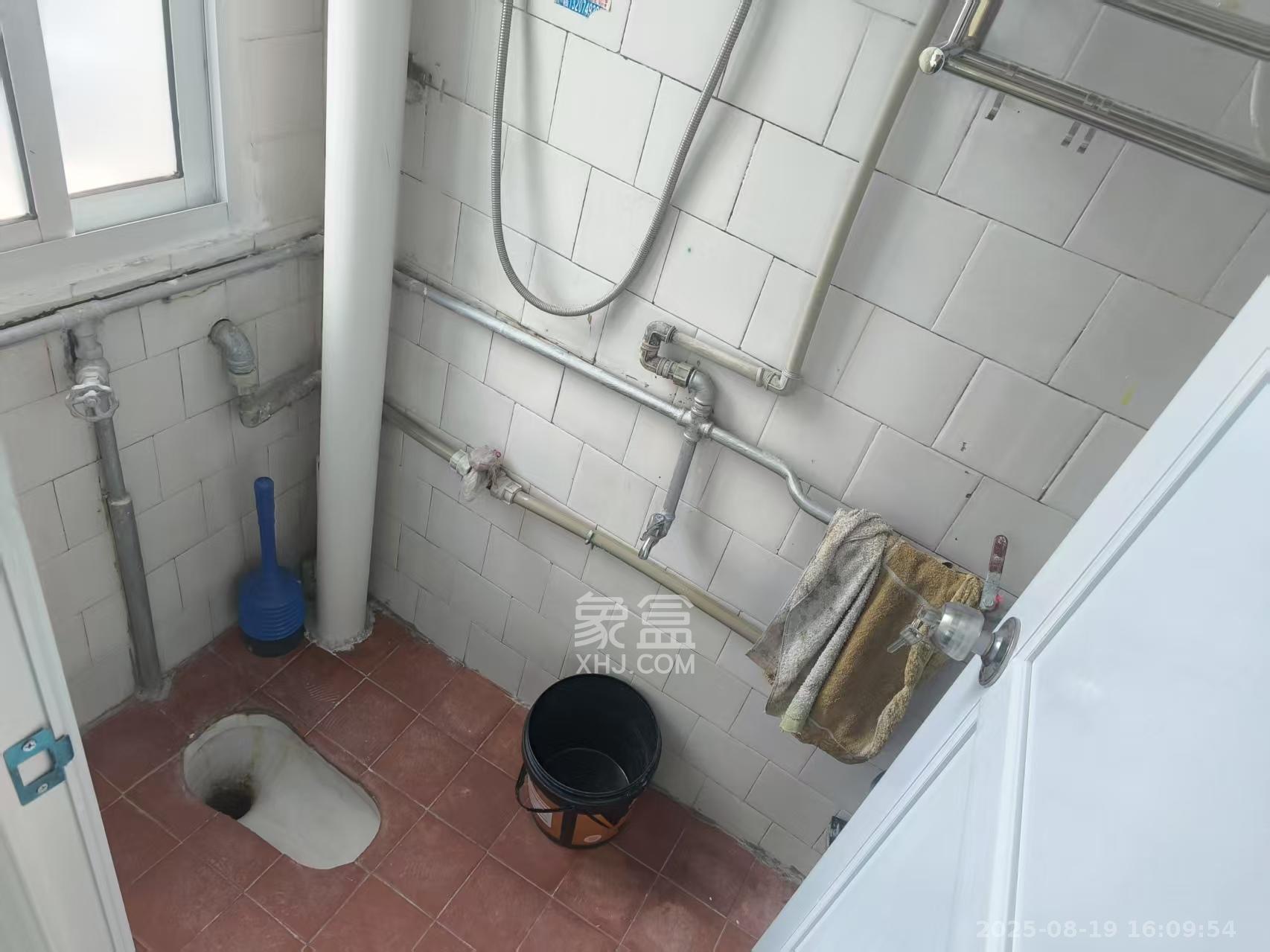 高正街散盘  2室1厅1卫    1400.0元/月室内图