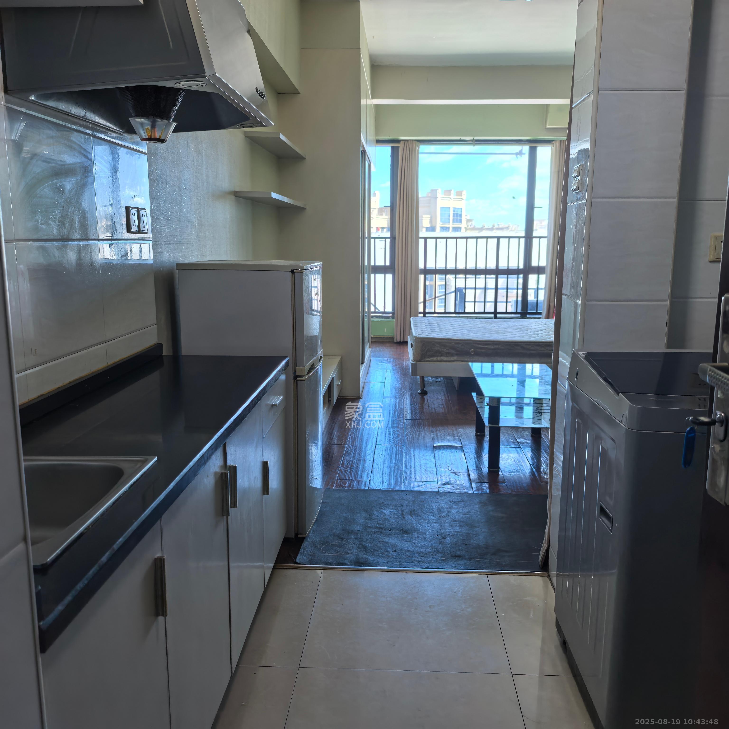 名富公寓  1室1厅0卫    1300.0元/月室内图