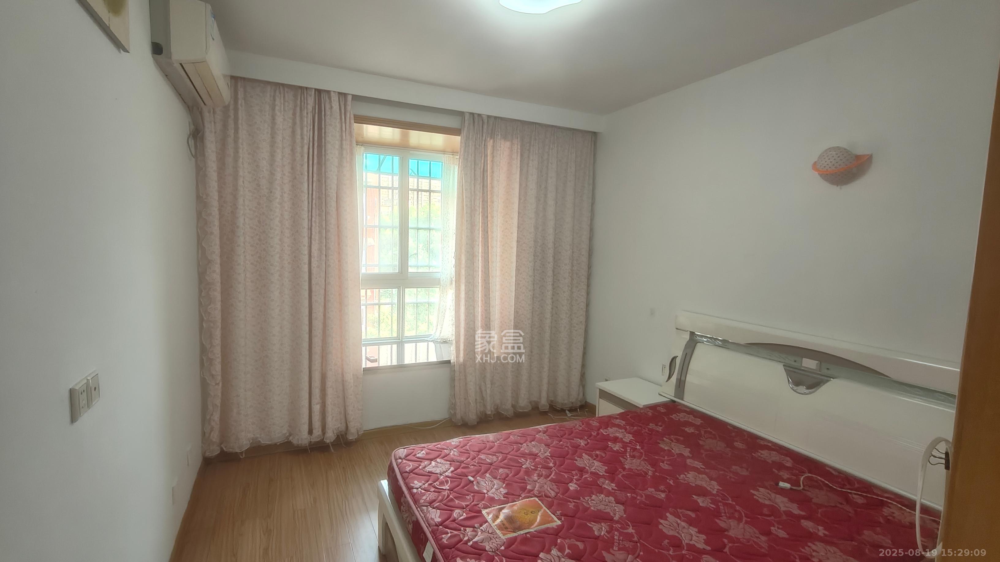 紫薇苑 2室2厅1卫 1800.0元/月 紫薇苑 2室2厅1卫 1800.0元/月室内图