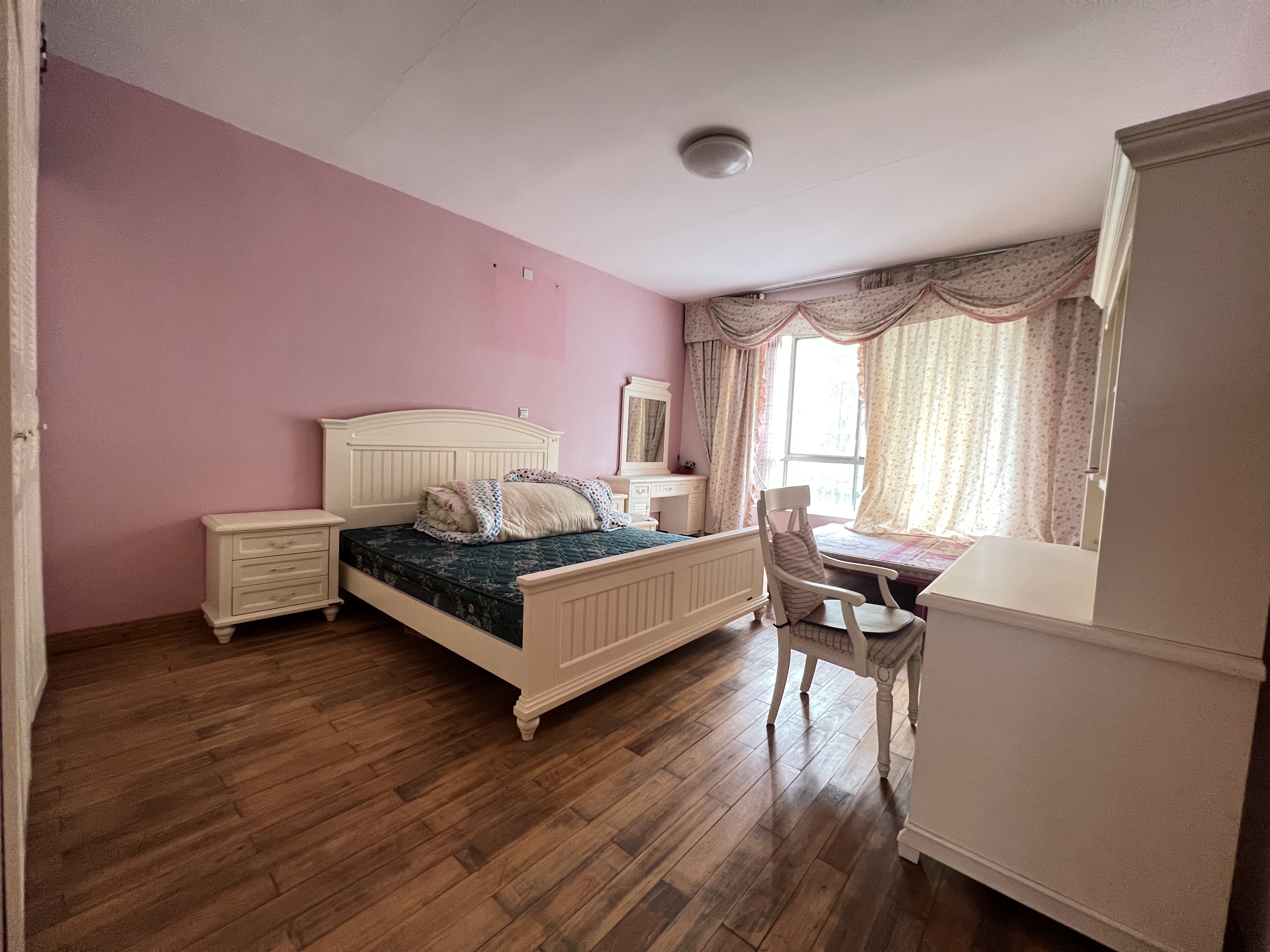 水榭花都 3室2厅2卫 58.8万 水榭花都 3室2厅2卫 58.8万客厅