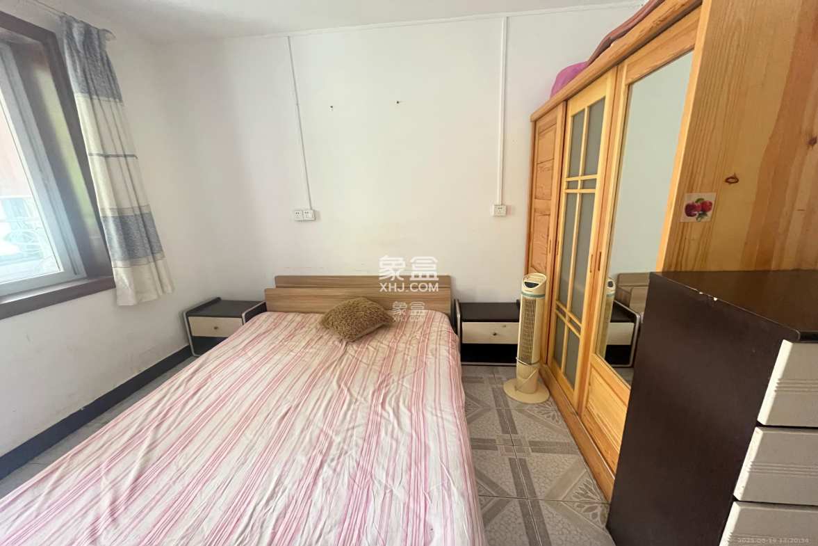 蒋家垅社区 2室1厅1卫 1250.0元/月 蒋家垅社区 2室1厅1卫 1250.0元/月室内图