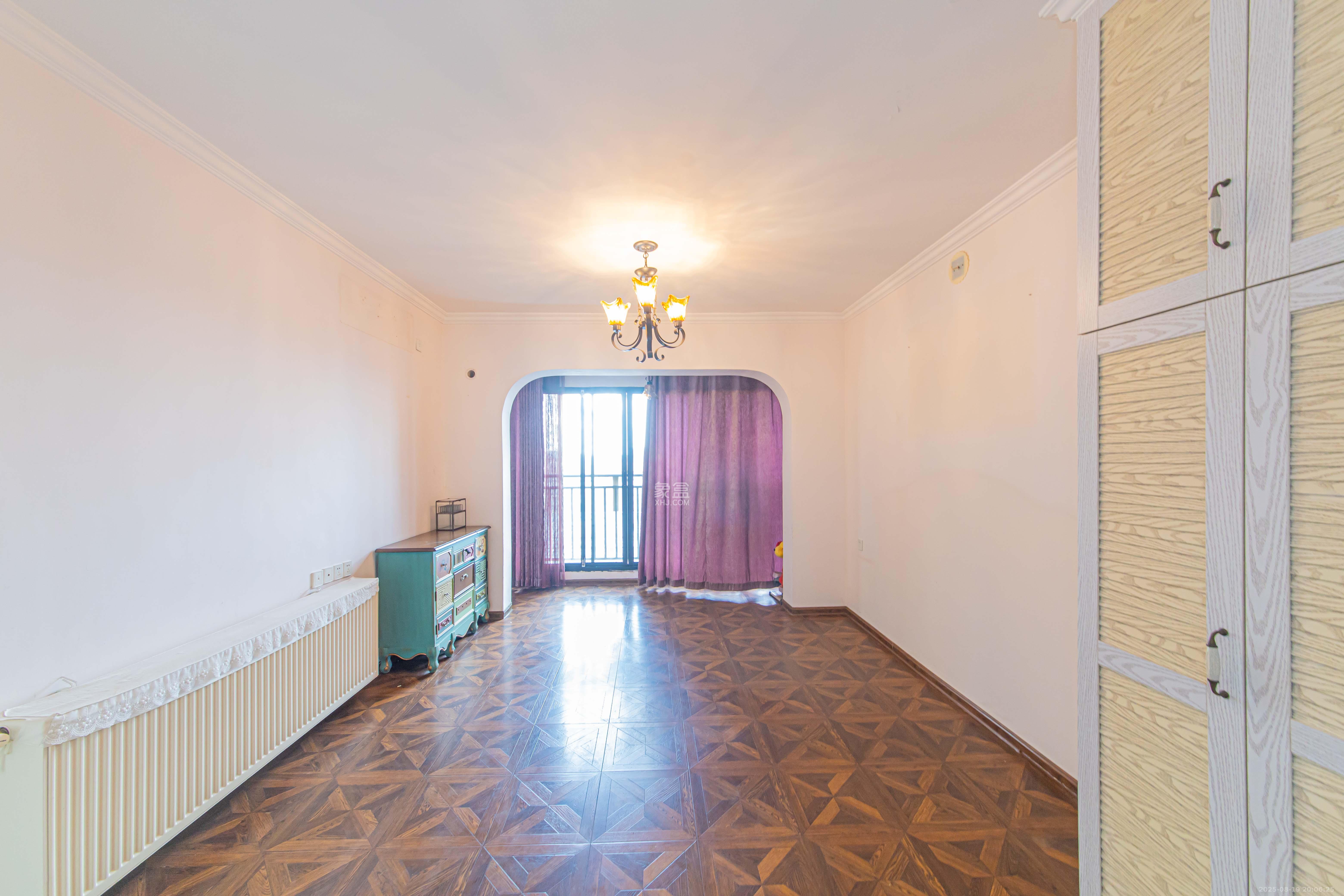 中建芙蓉嘉苑  3室2厅2卫    112.0万卧室