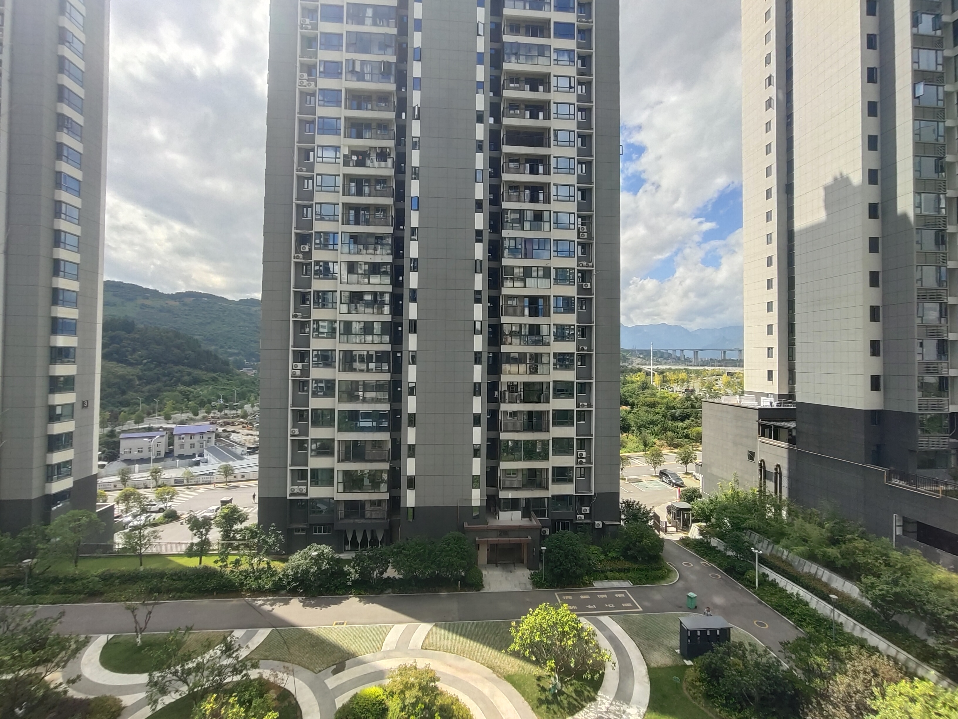 宁邦广场  3室2厅2卫   45.80万