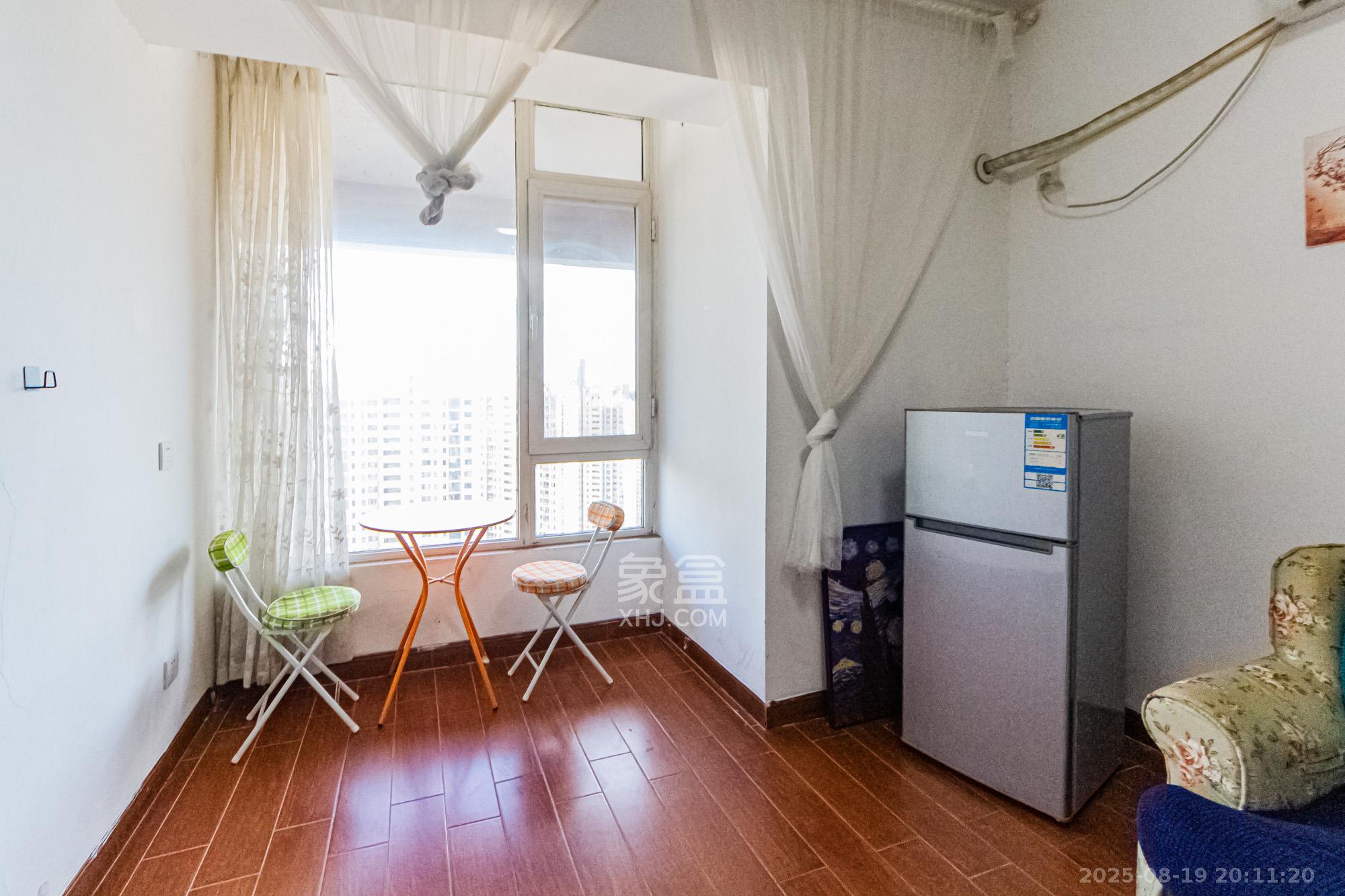 北辰三角洲E3区  1室1厅1卫    49.8万阳台