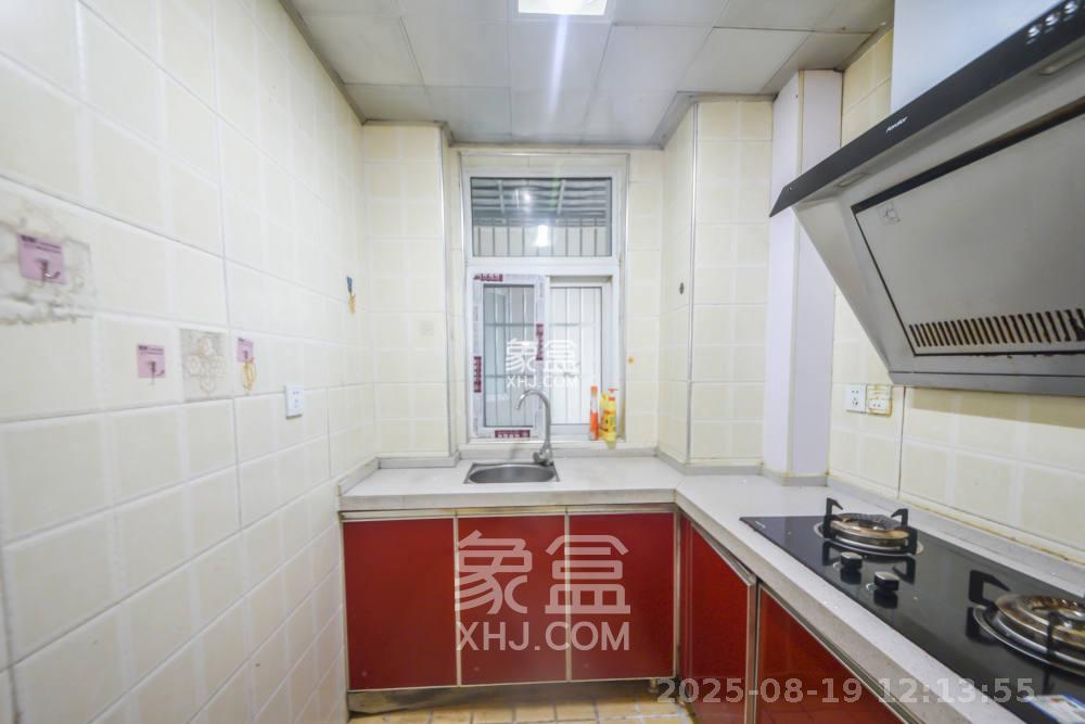 益佳苑 2室1厅1卫 2000.0元/月 益佳苑 2室1厅1卫 2000.0元/月室内图