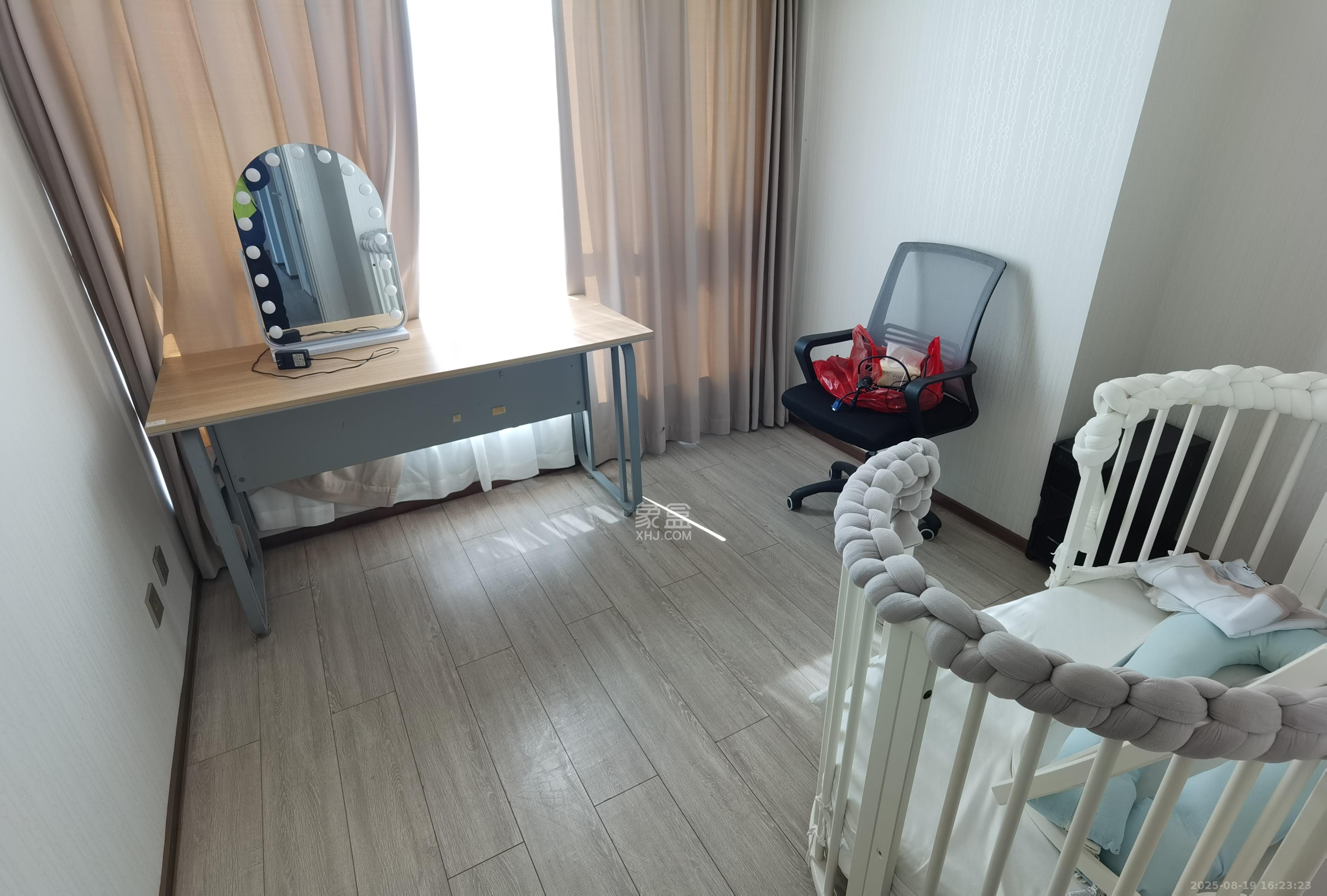 华远华时代 4室2厅2卫 4500.0元/月 华远华时代 4室2厅2卫 4500.0元/月室内图